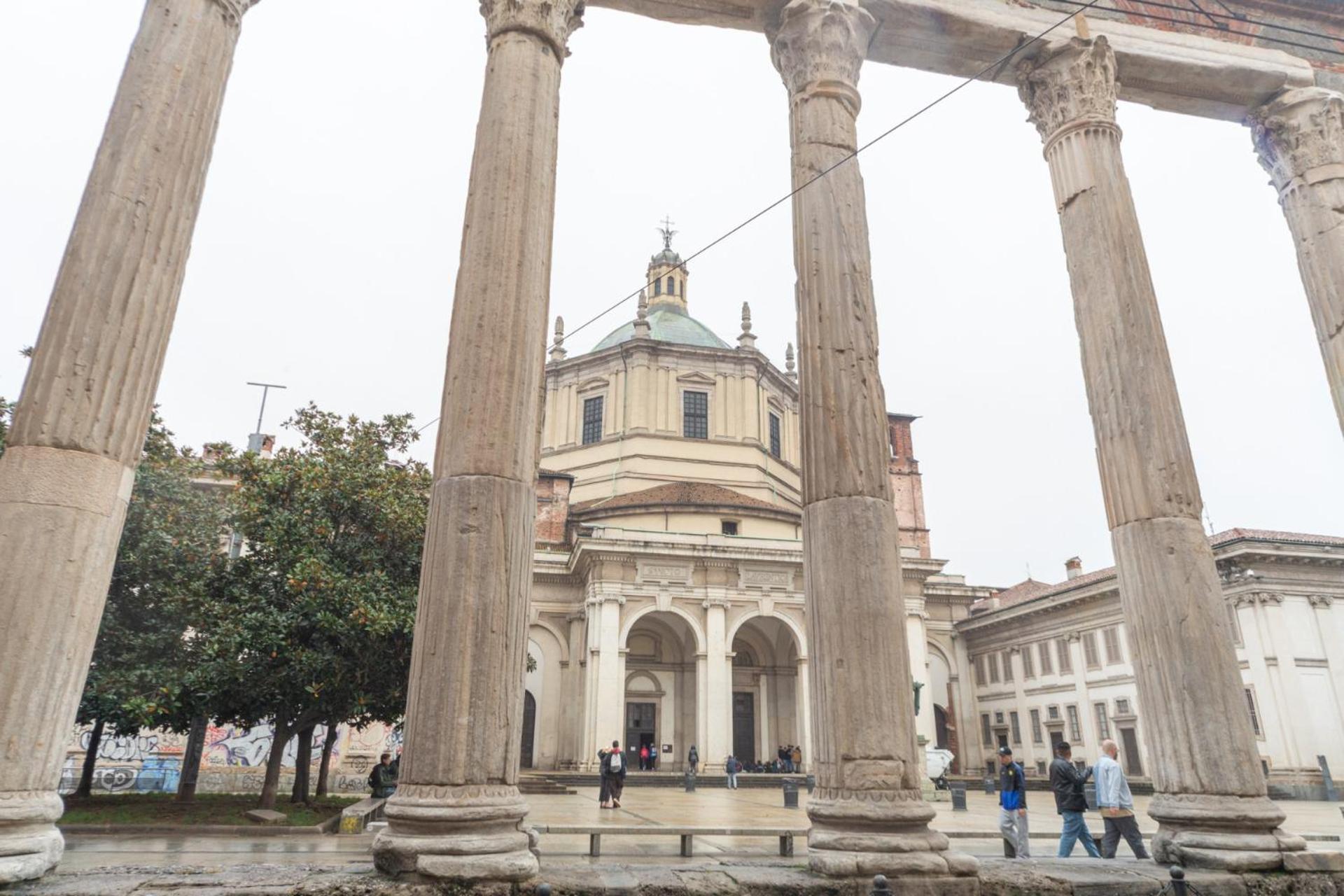 Charming 2-bedroom In Milanese Building Milano