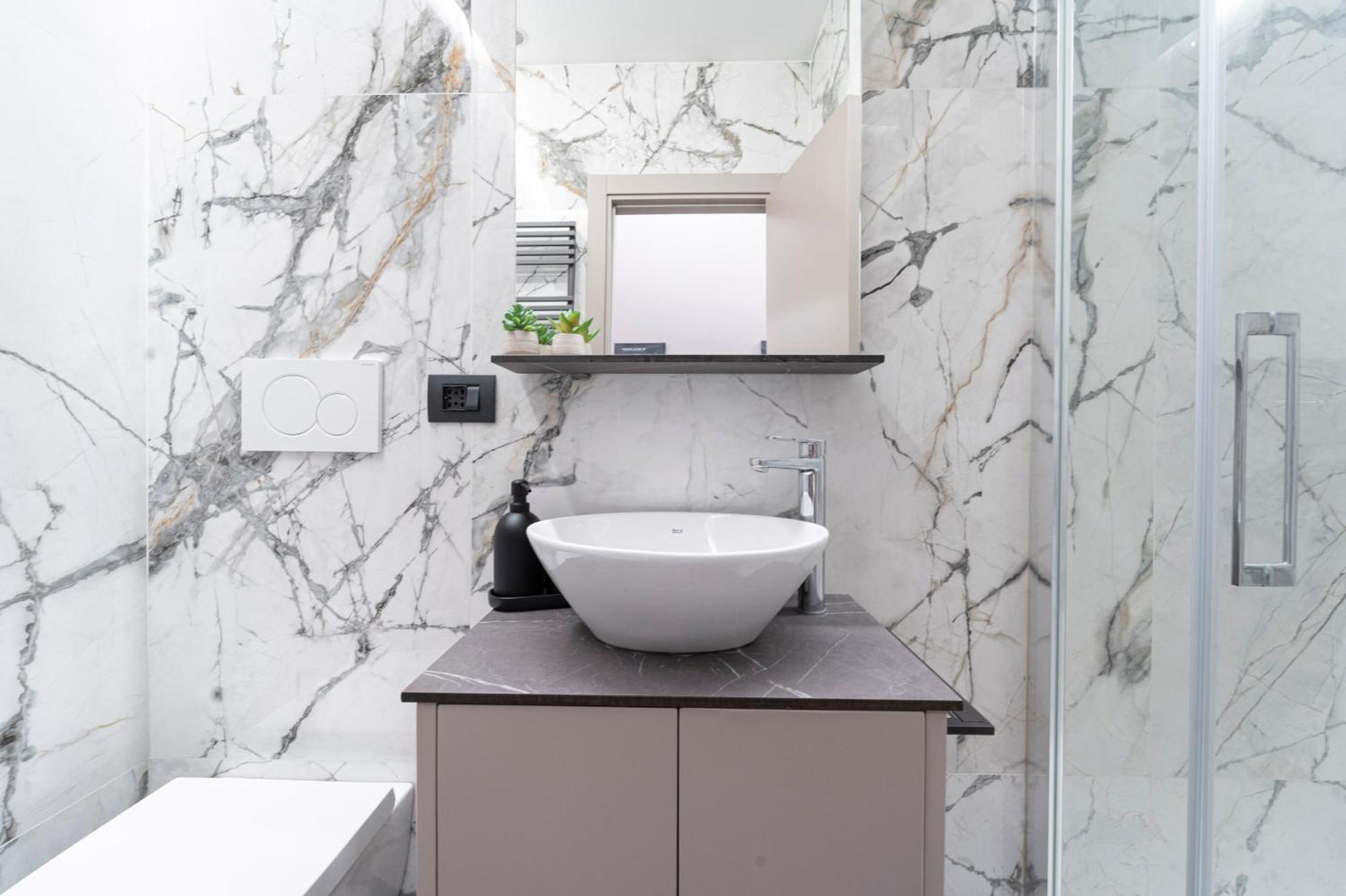 Leilighet Designed In Center Gae Aulenti Area With Ac, Wifi And Subway Airport Connected Steps From Station *