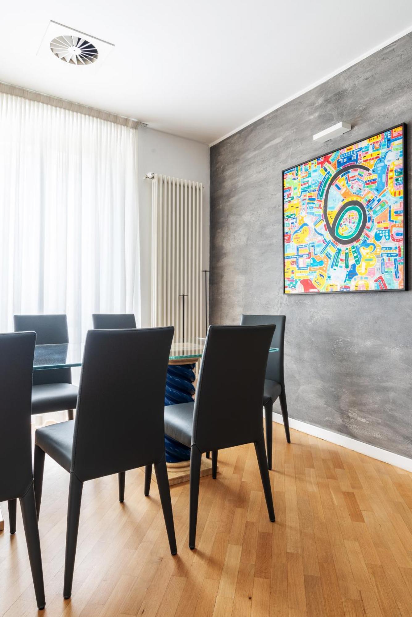 Ampio E Luminoso Trilocale In Zona Moscova Appartement Milaan