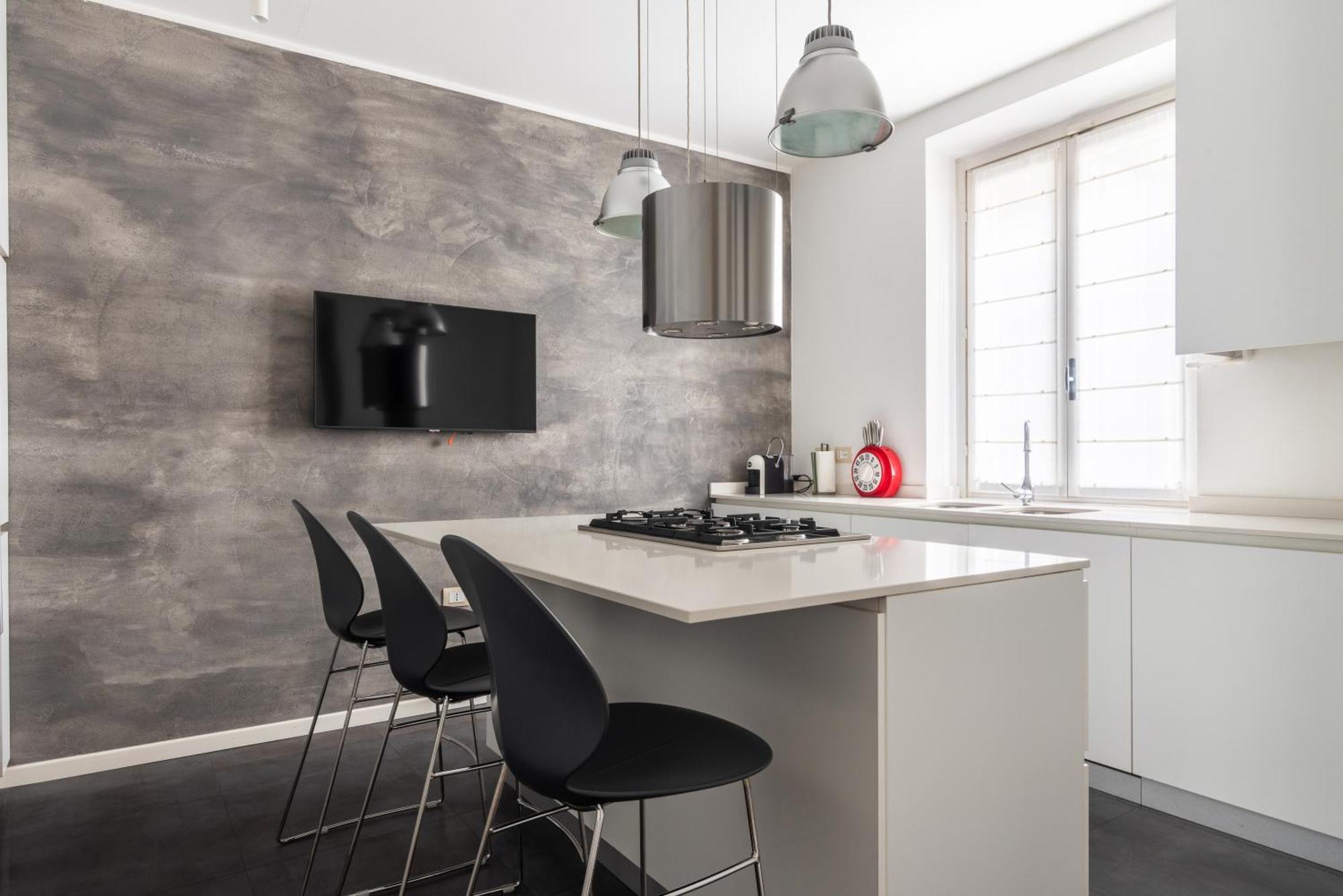 Appartement Ampio E Luminoso Trilocale In Zona Moscova Milaan