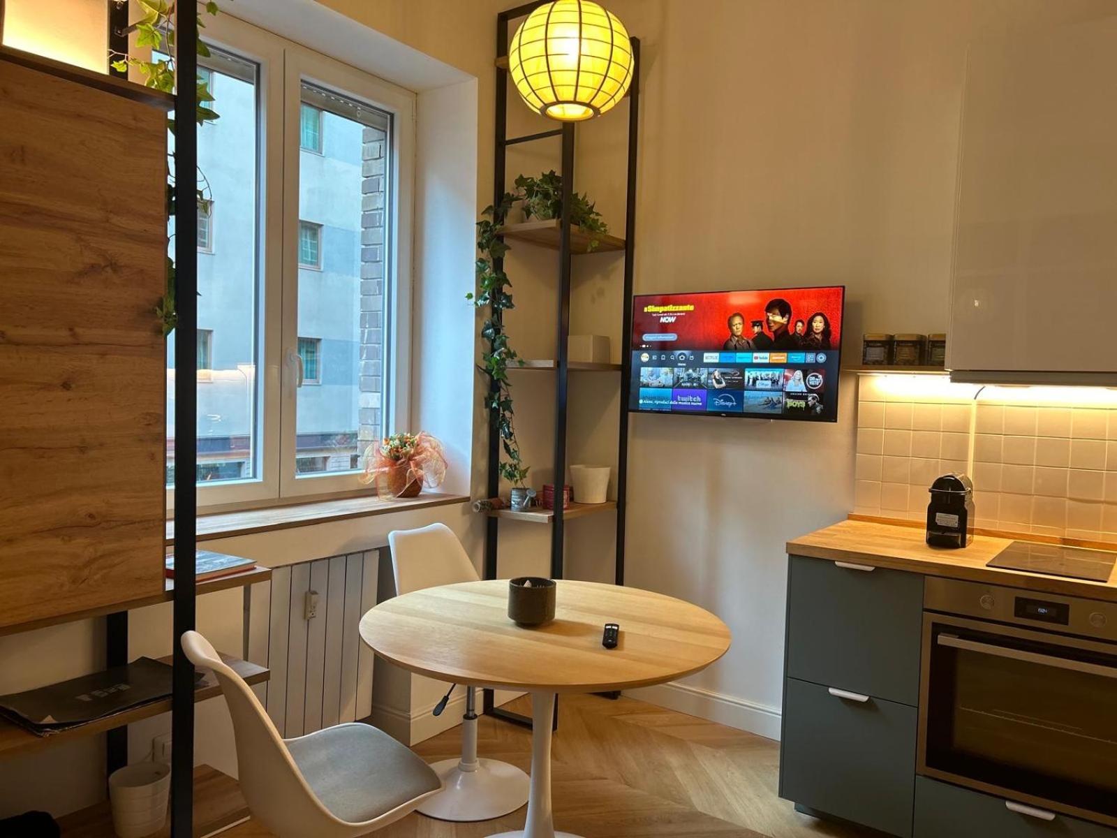 Comfort Chic - Station Apartment Milan