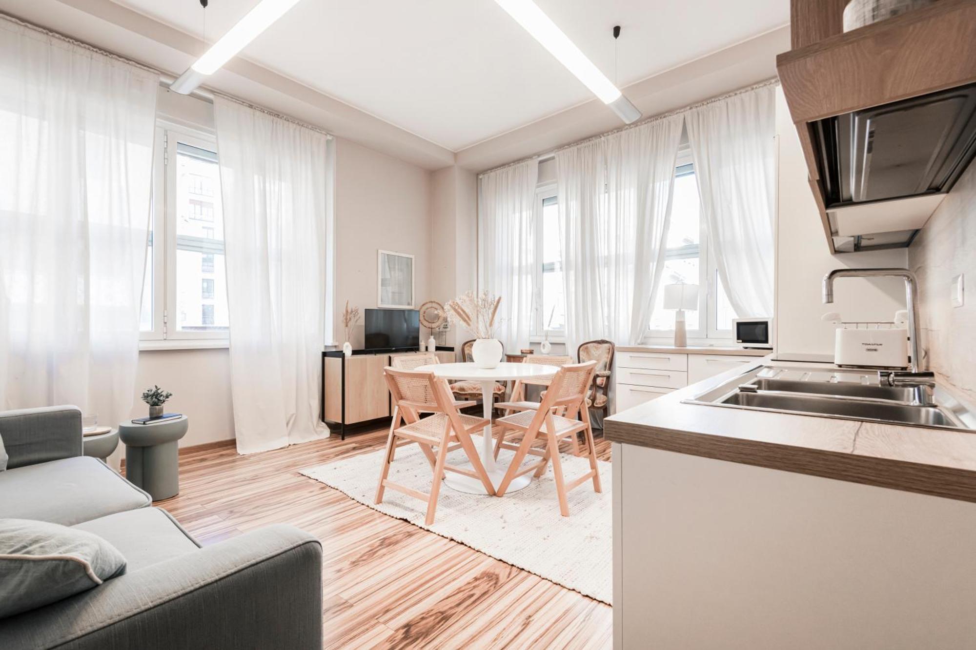 Easylife - Elegant 3 Mins From Duomo * Milano