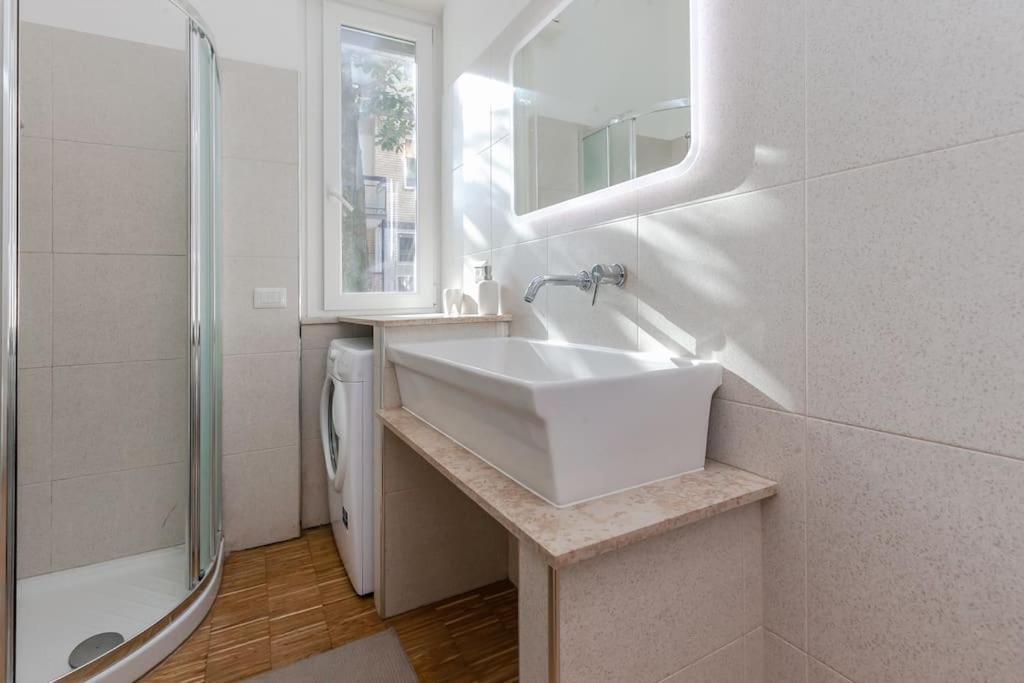 Benvenuti A Casa Centro Appartement Milaan