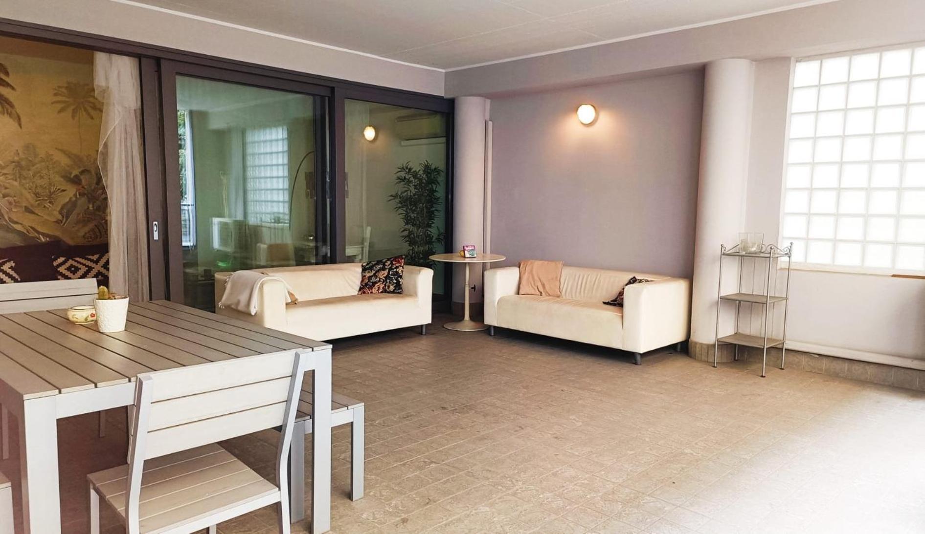 Apartment Yr - Dateo