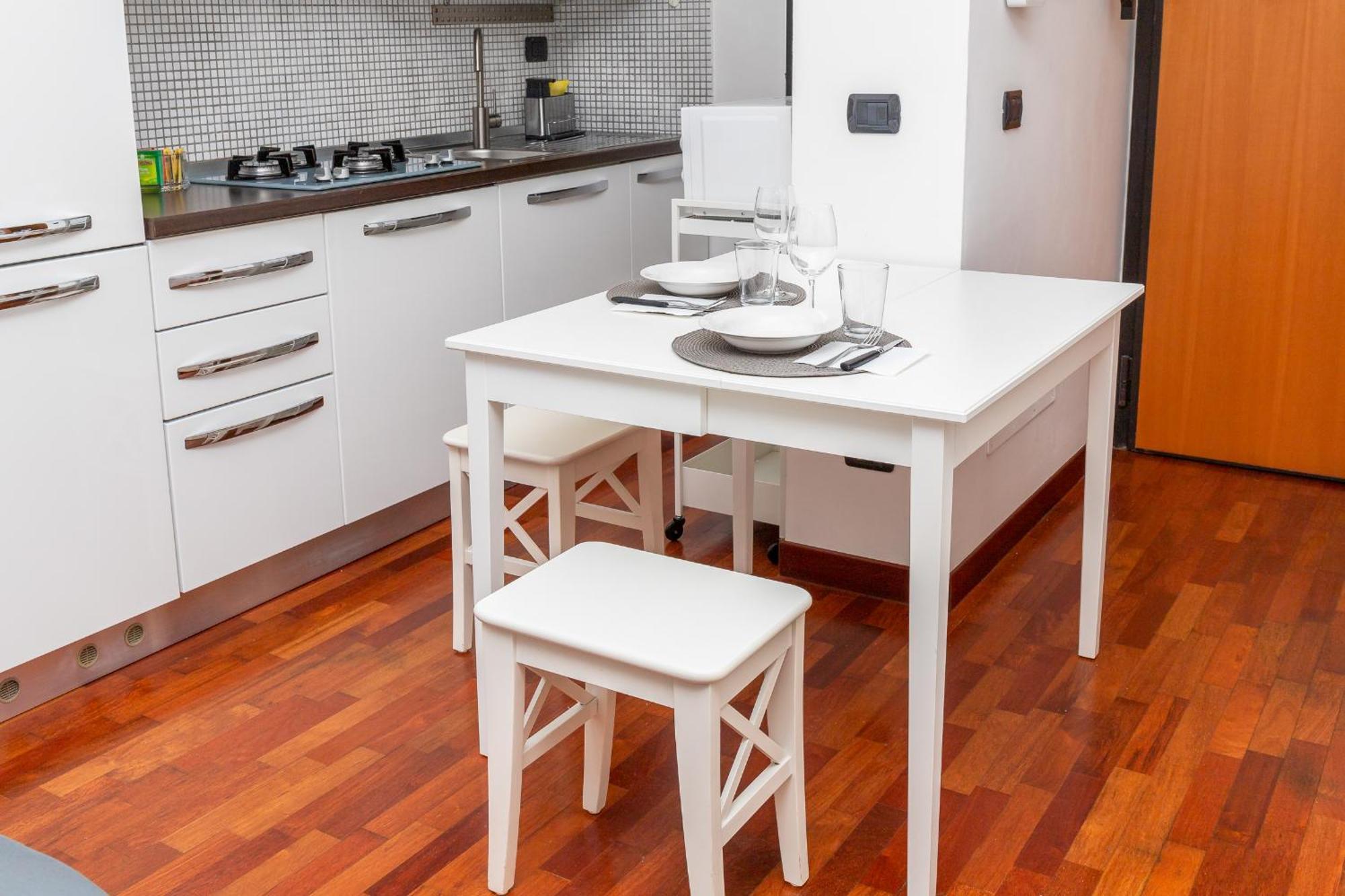 Appartamento Free Private Parking - 5min To Metro - Balcony - Quiet *