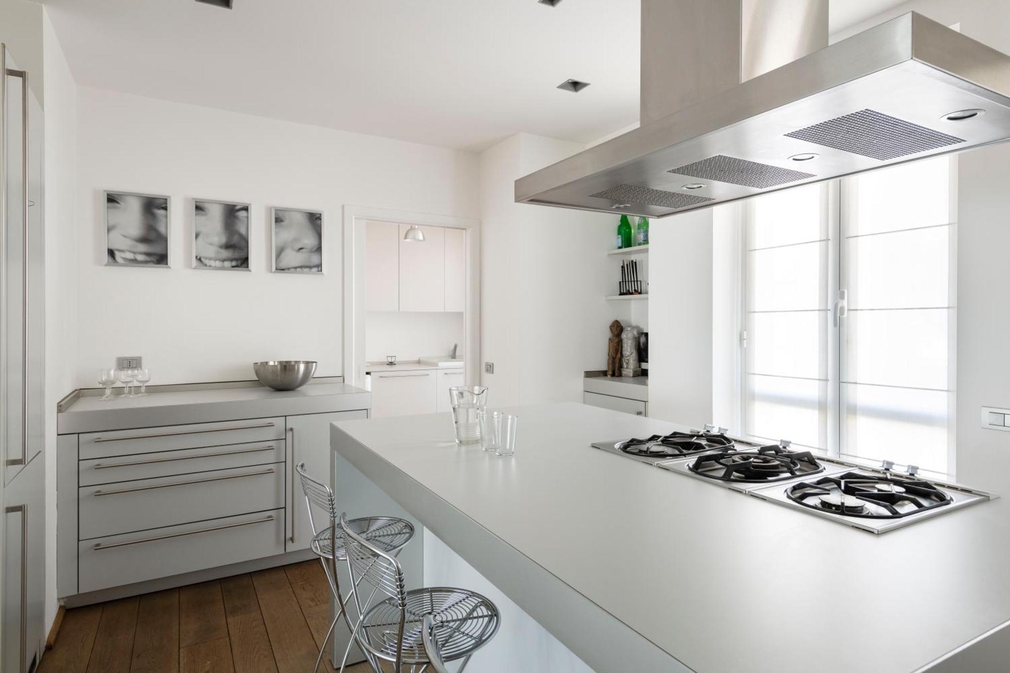 Design Apartment, Modern And Stylish Milaan