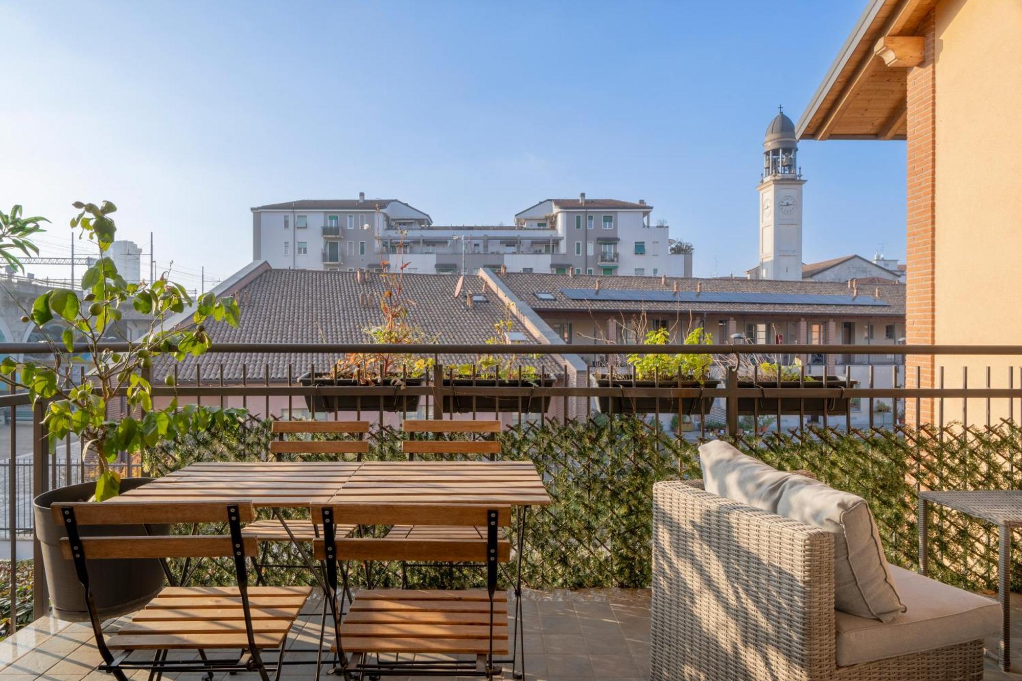 Super With Private Terrace Autentica *