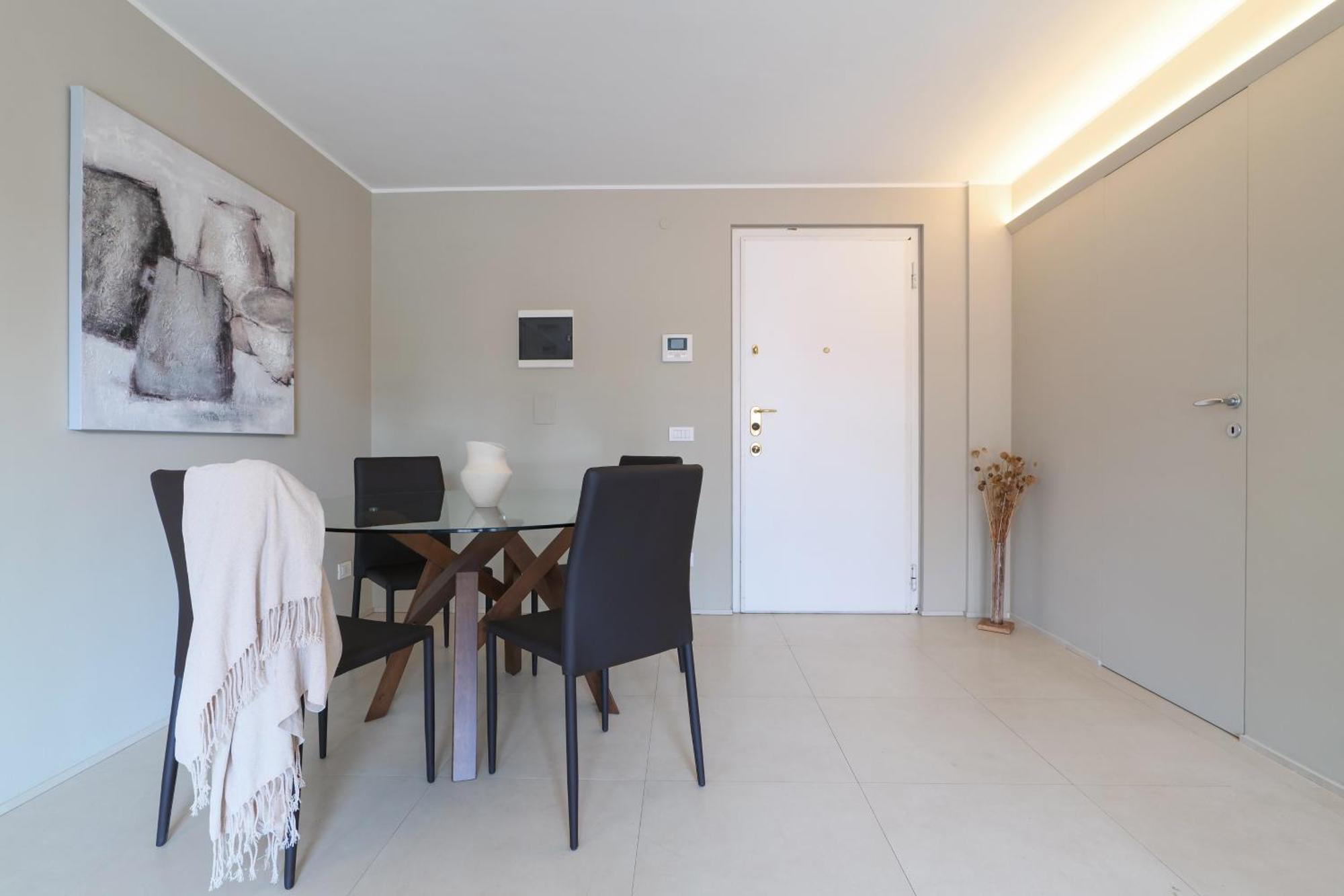 Elegante E Silenzioso Nel Cuore Di Apartment