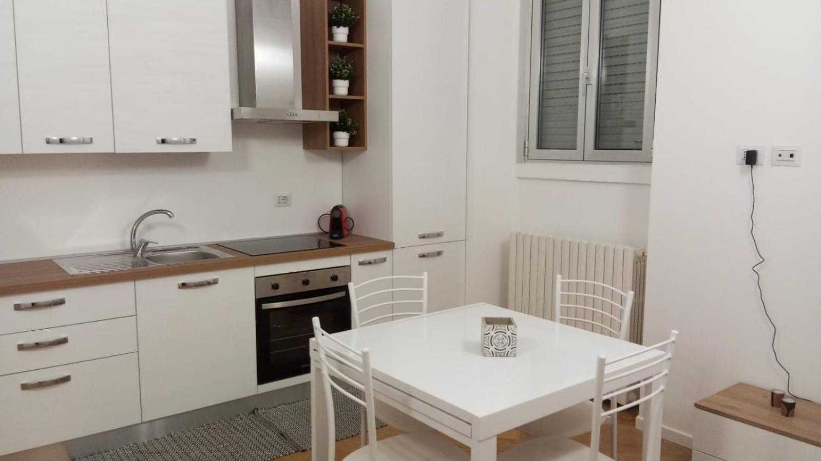 Appartamento Ermes Anacreonte Milano