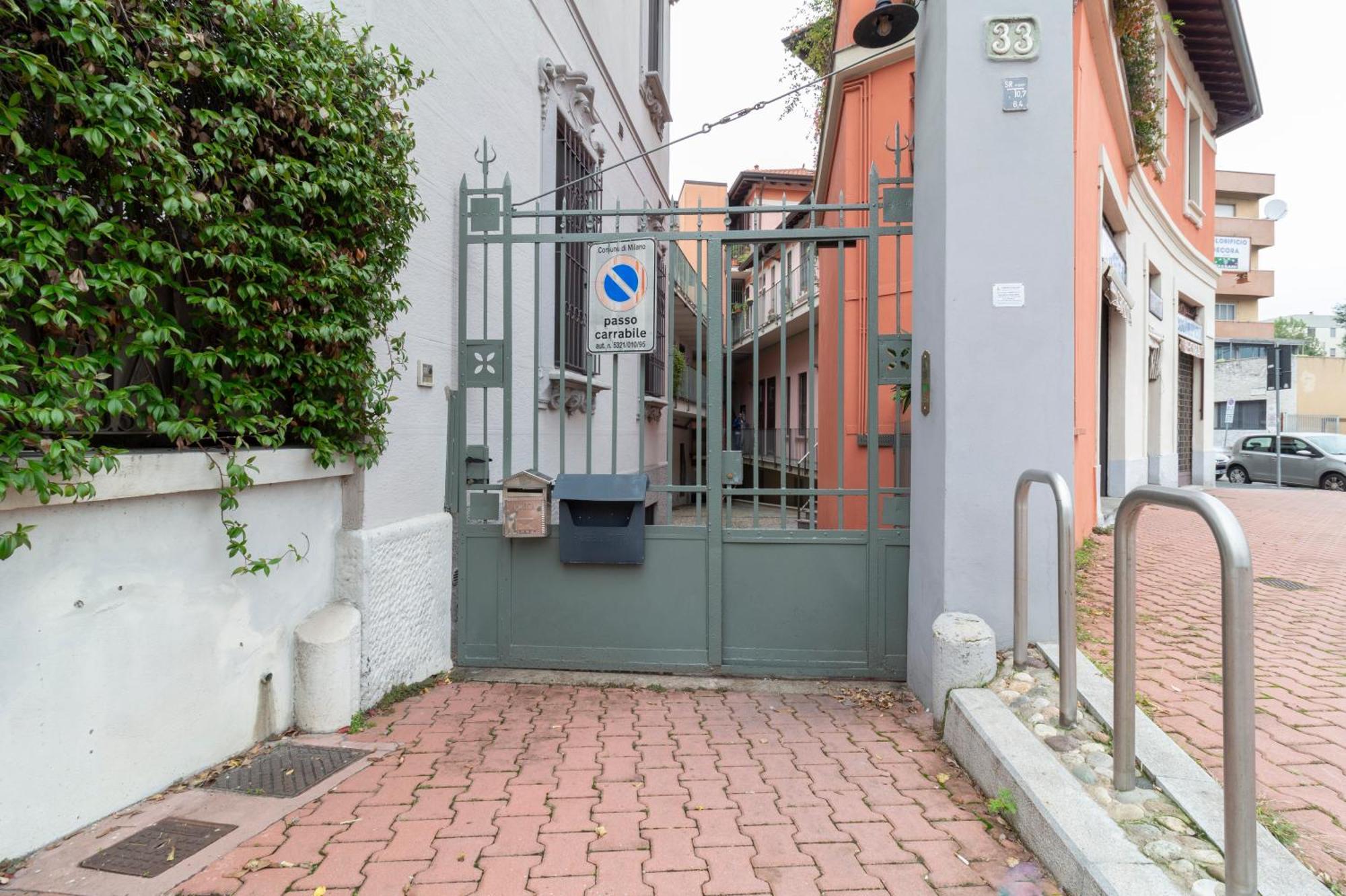 Luxloft Navigli - 2 Bathrooms - Free Parking Appartamento