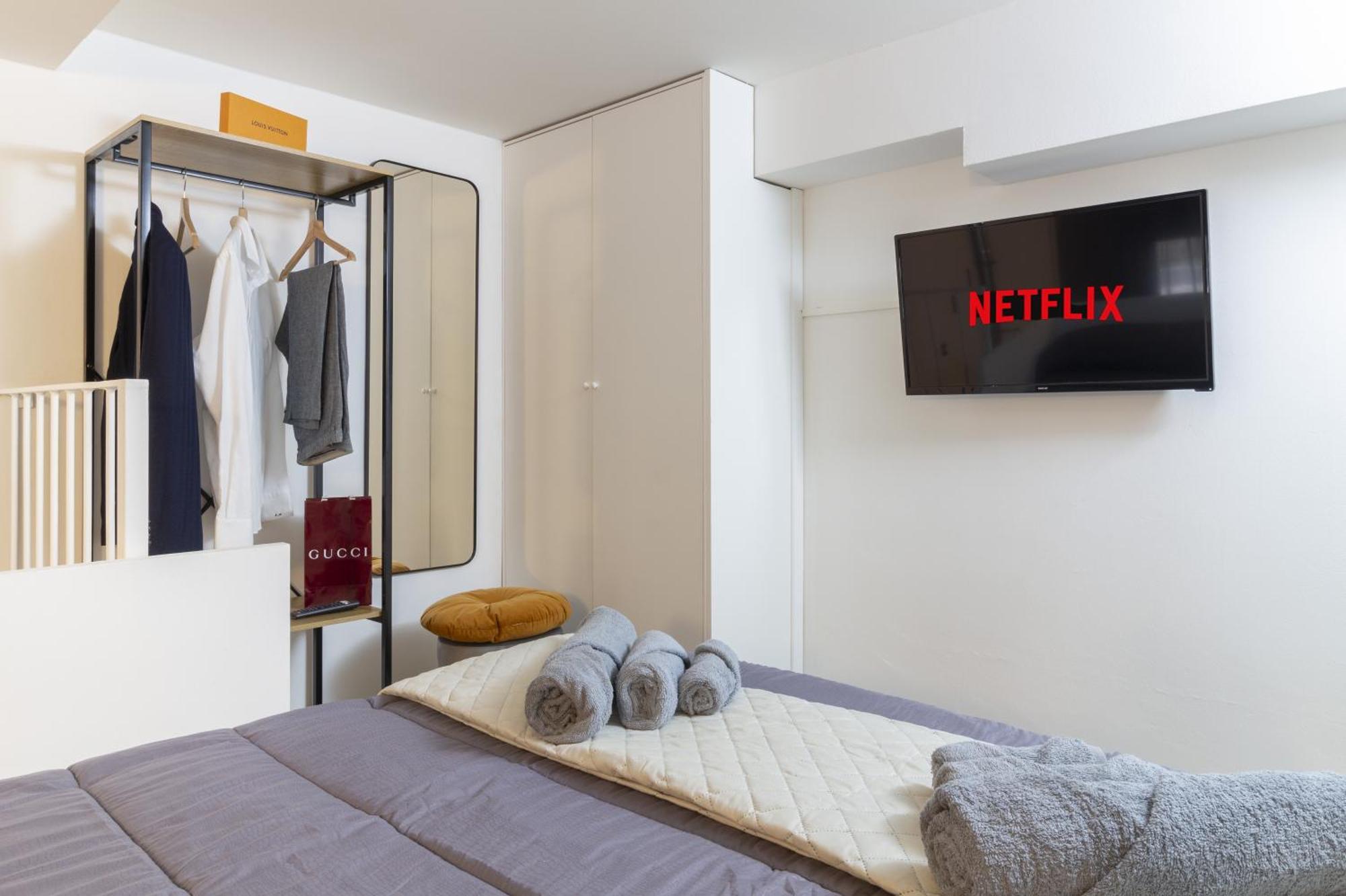 Luxloft Navigli - 2 Bathrooms - Free Parking Appartamento
