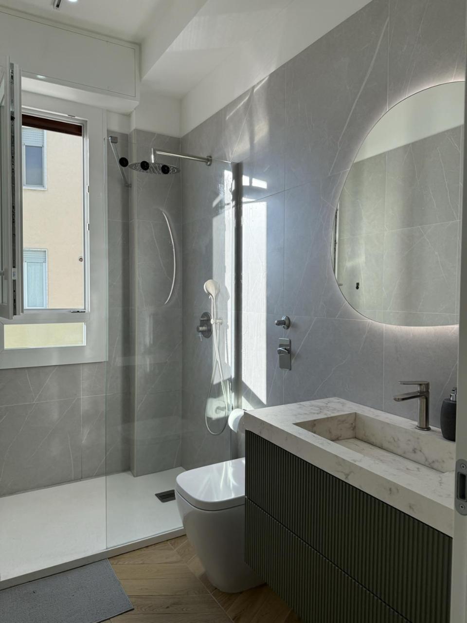 Apartment Bollicina - Balcony & Paid On-site Parking Mailand