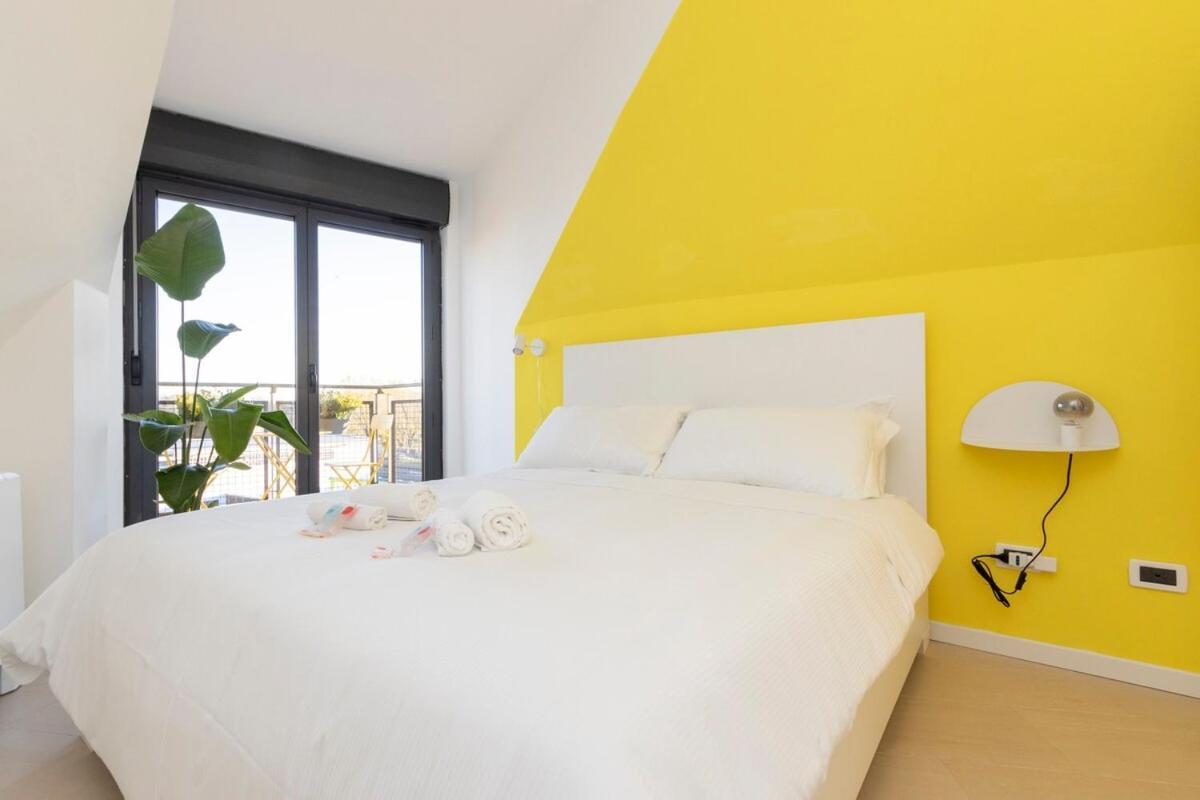 Sunny Retreat Near Metro, 12 Min To Duomo Milano