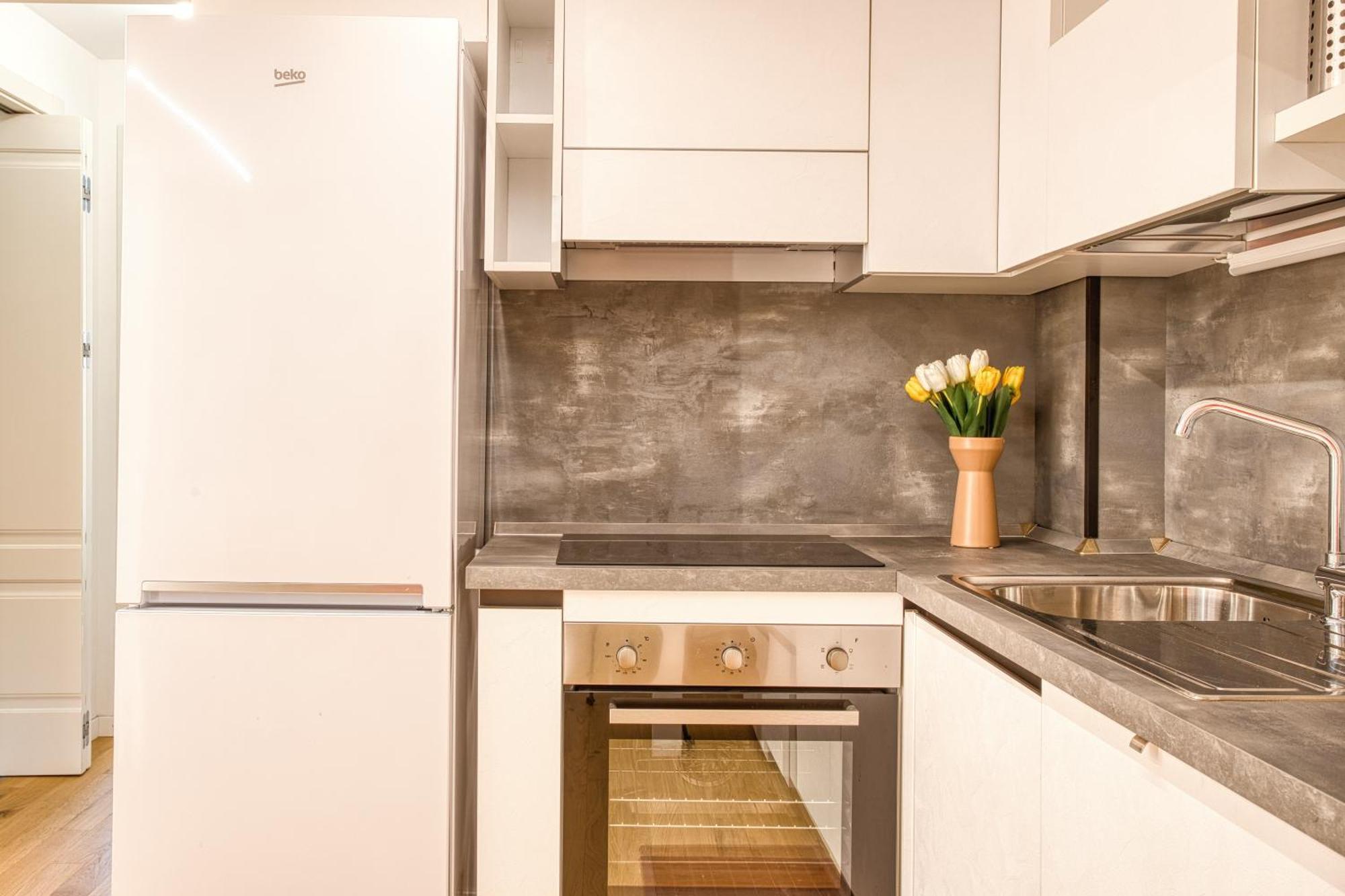 Walk To Navigli - Via Gola - 2 Bedrooms * Milano