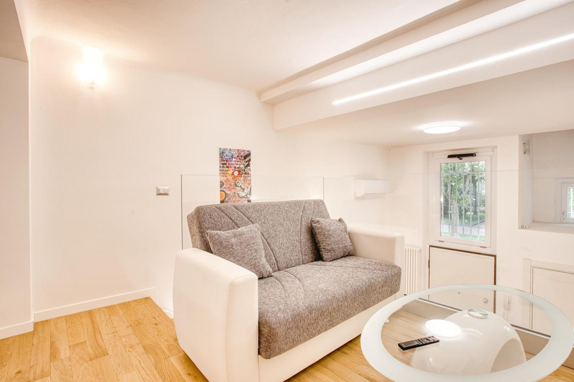 Walk To Navigli - Via Gola - 2 Bedrooms Lejlighed Milano
