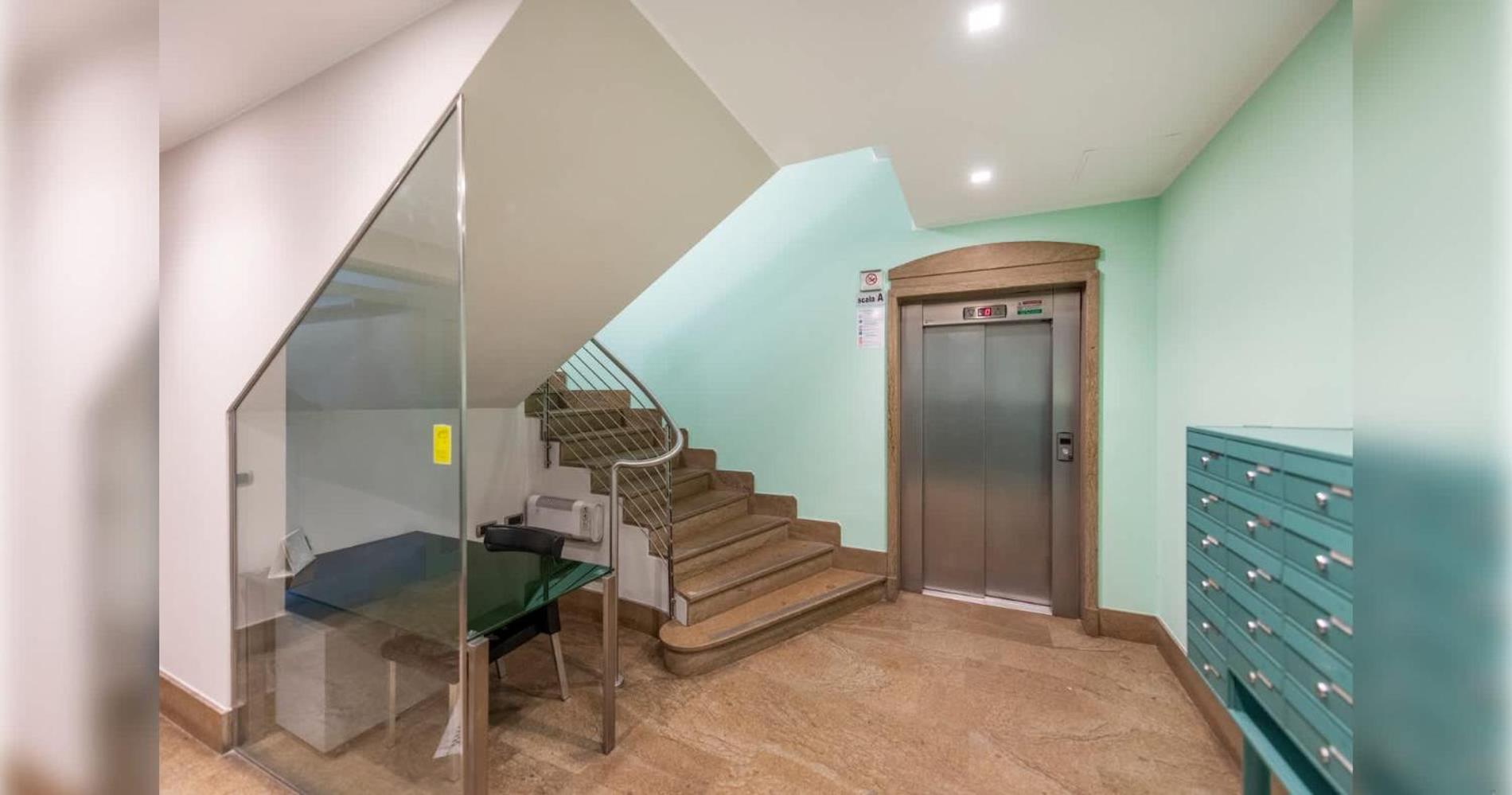 White House - San Babila Appartement