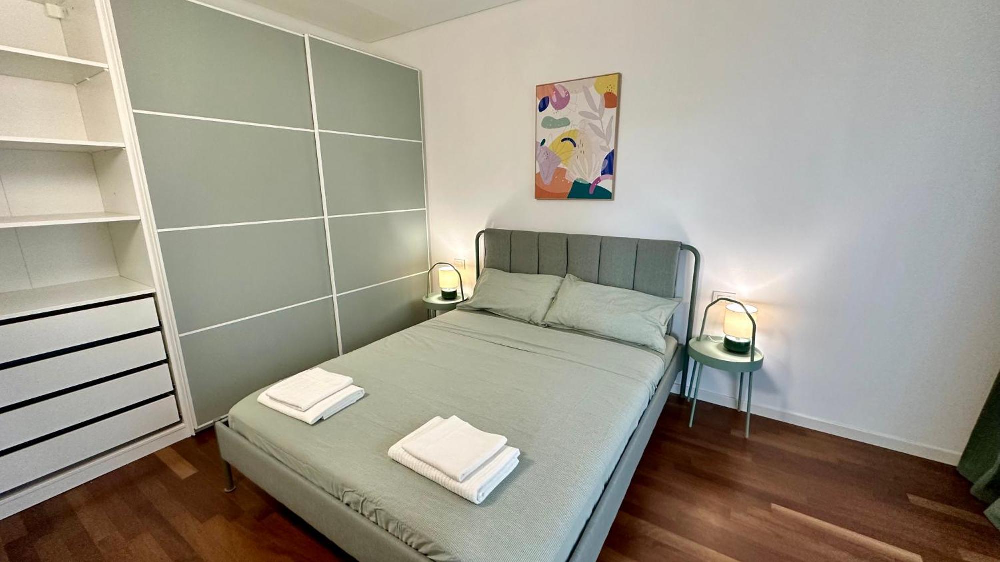 Giax Tower Premium Modern Milanese Flat With Gym Pool View & Box *