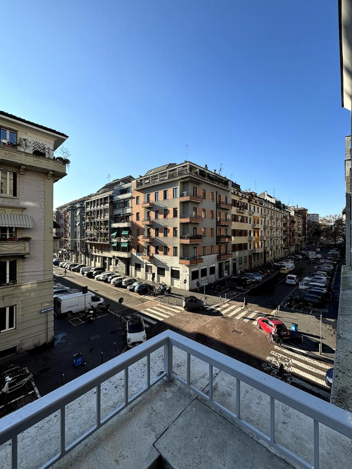 Visconti Design And Comfort In Appartamento Milano