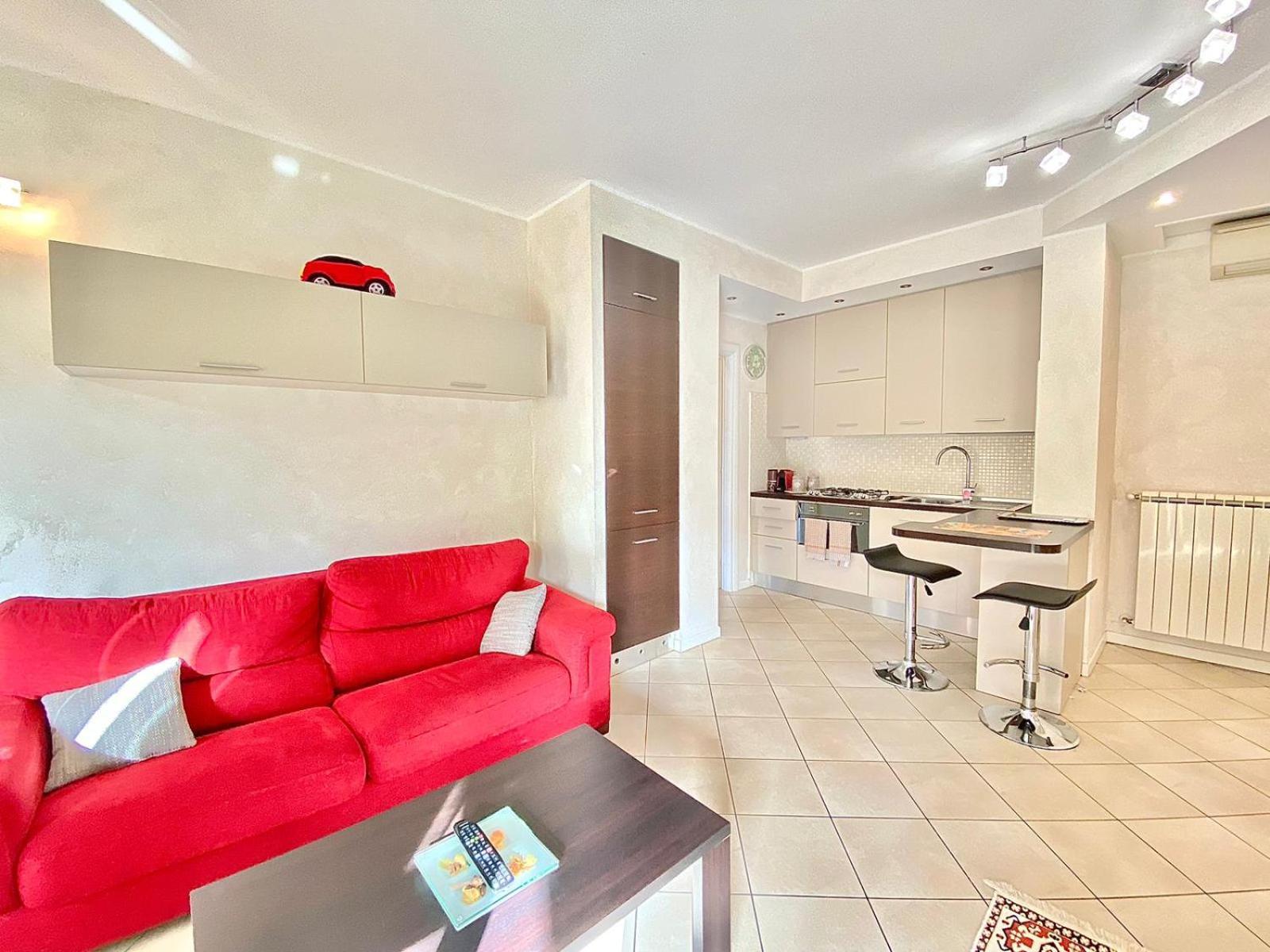 Appartement Nel Cuore Di Viale Certosa Milano, Comodo Per Raggiungere Centro Storico, Rho Fiera Milano, Eventi E Concerti, Con Parcheggio Privato Interno A Scelta Milaan