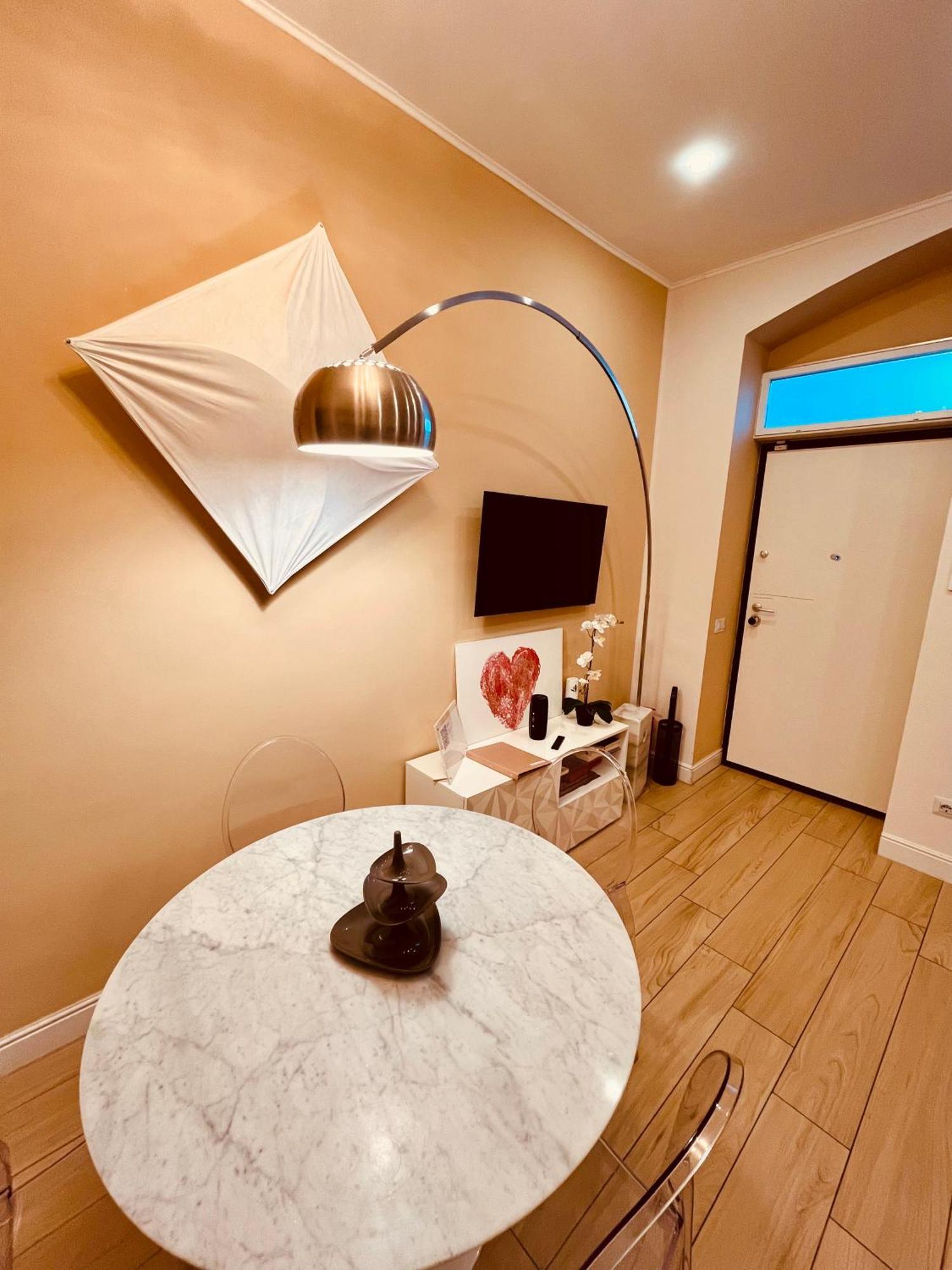 Centralissimo E Raffinato Bilocale - Scarlatti Lux - Stazione & Shopping District * Milano
