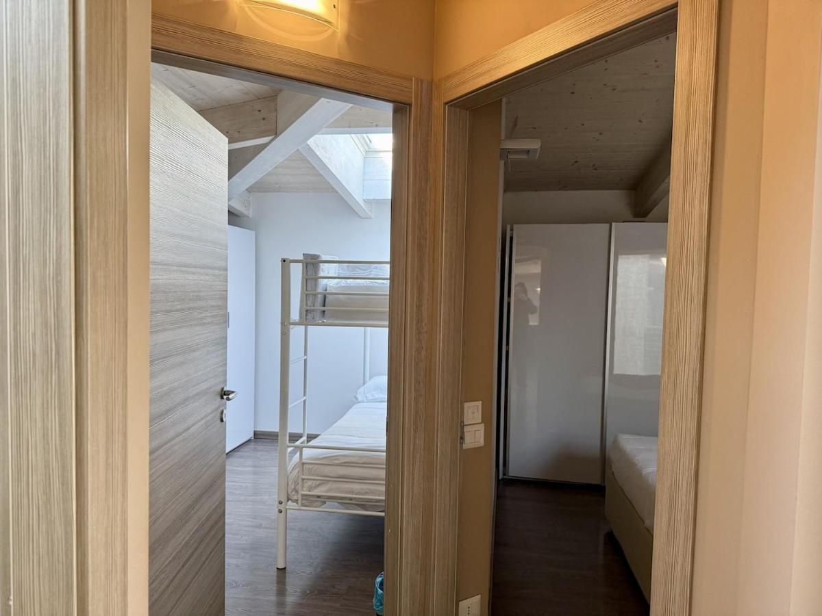 Dingo's House - 5 Minutes From M3 Milano