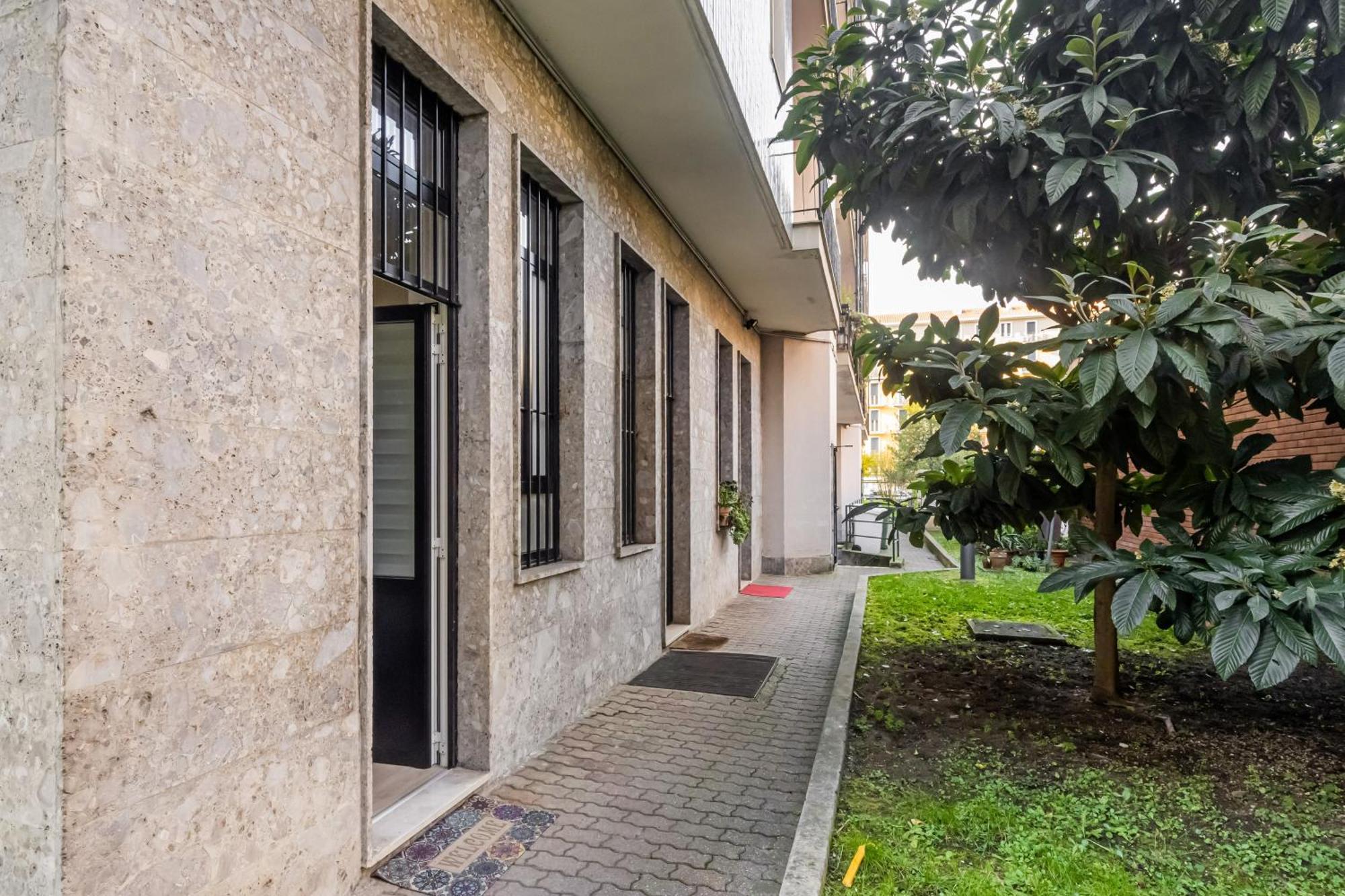 Ca' Granda M5 & Bicocca Apartment
