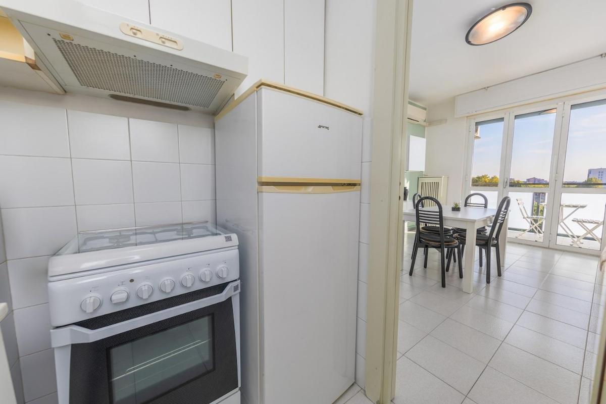 Appartement Easy Parking - 5 Min To Metro - Balcony - Quiet Milaan