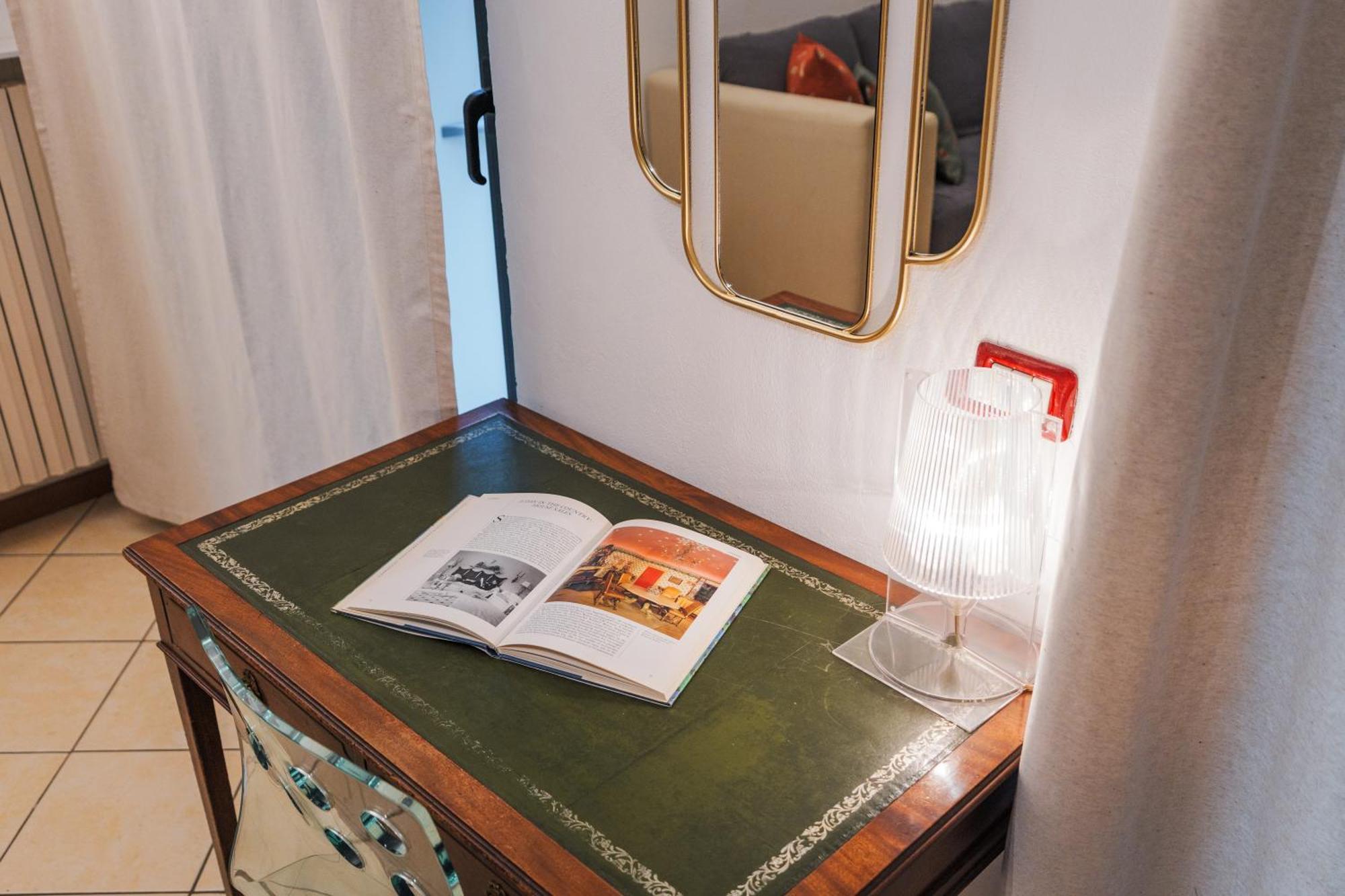 Keys Of Italy - Salutati Stylish Bedroom * Milano