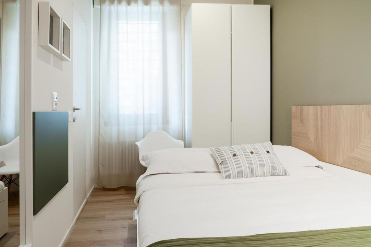 Appartamento Nuovo - Con Due Da Letto Milano