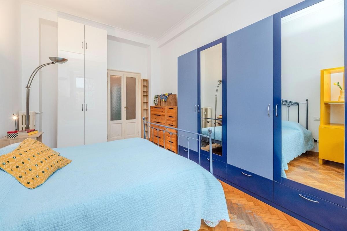 Mondrian Style House * Milano