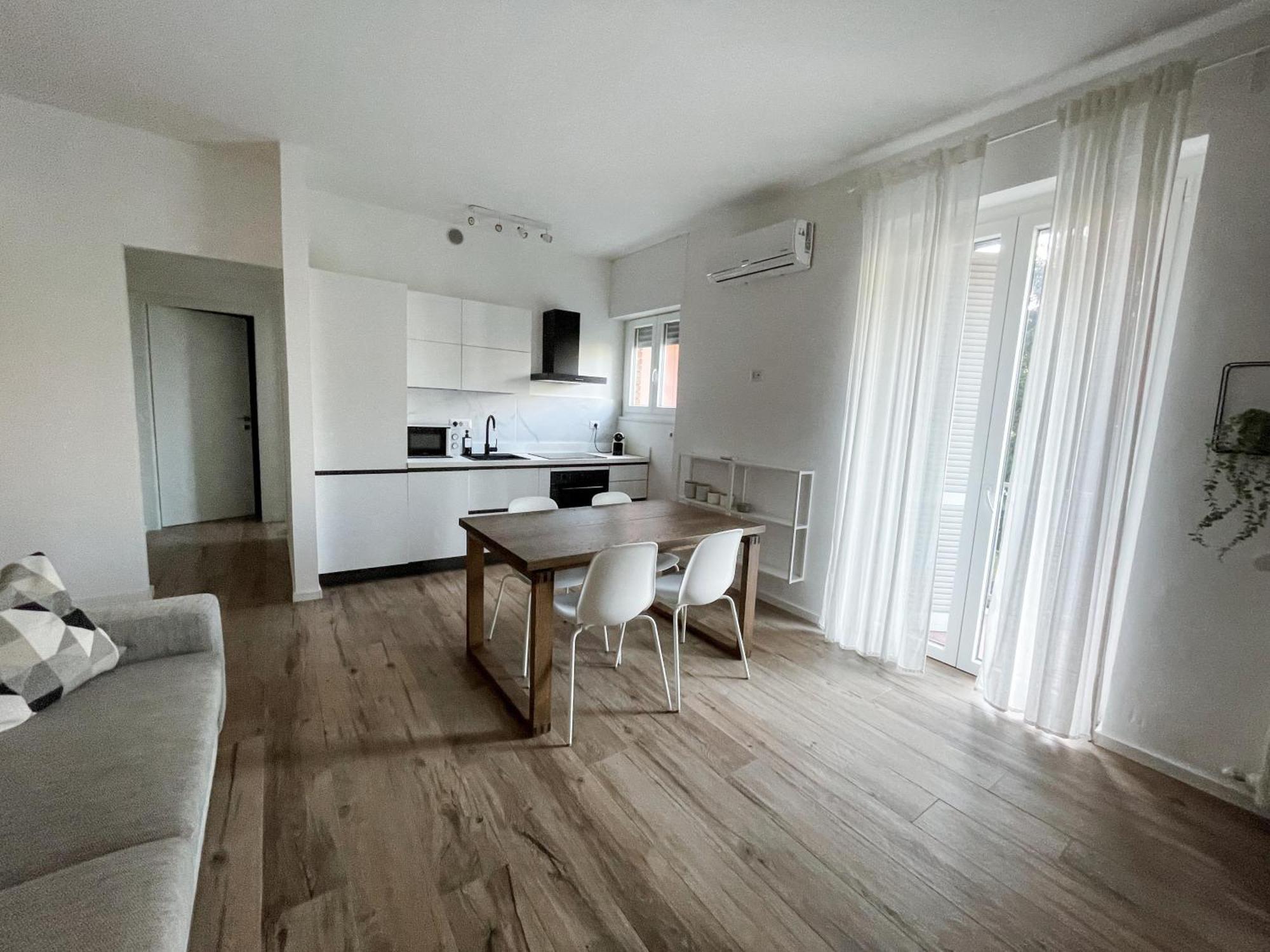 & Sky Escape - 5 Mins Center, Appartamento Milano