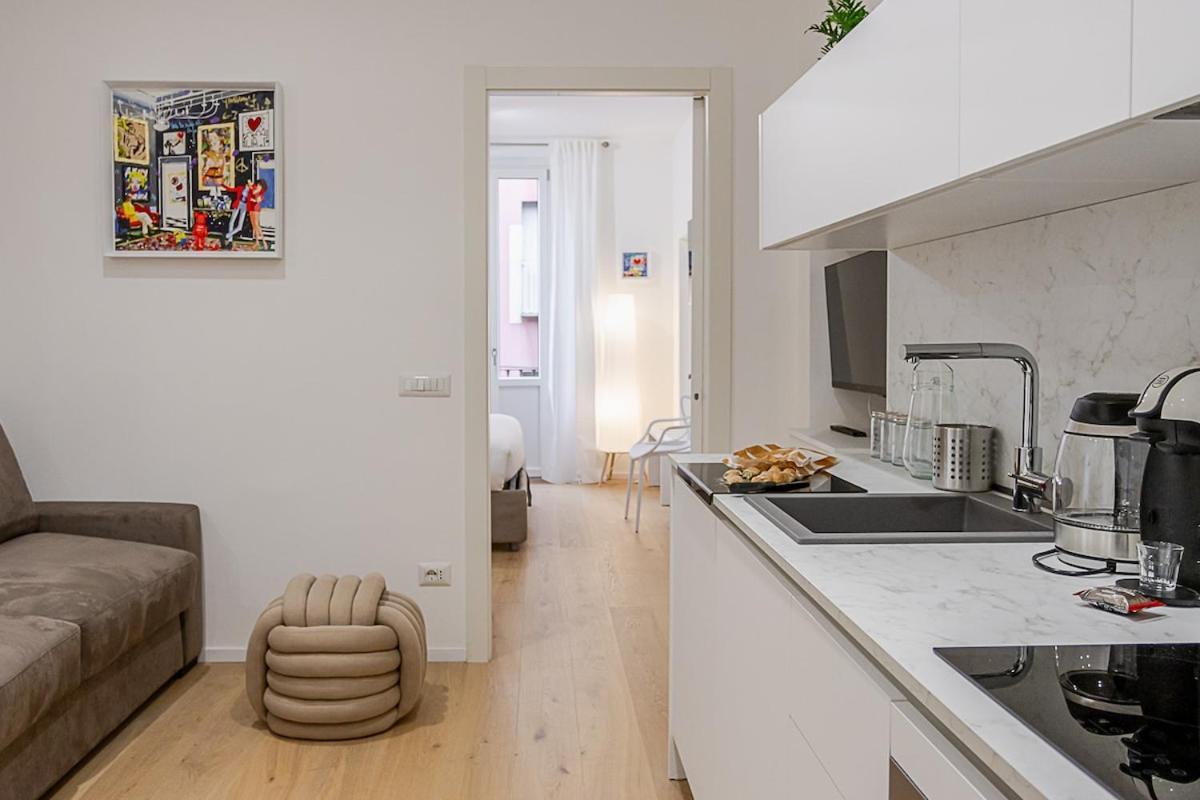 Appartamento Art-filled In Centro Milano