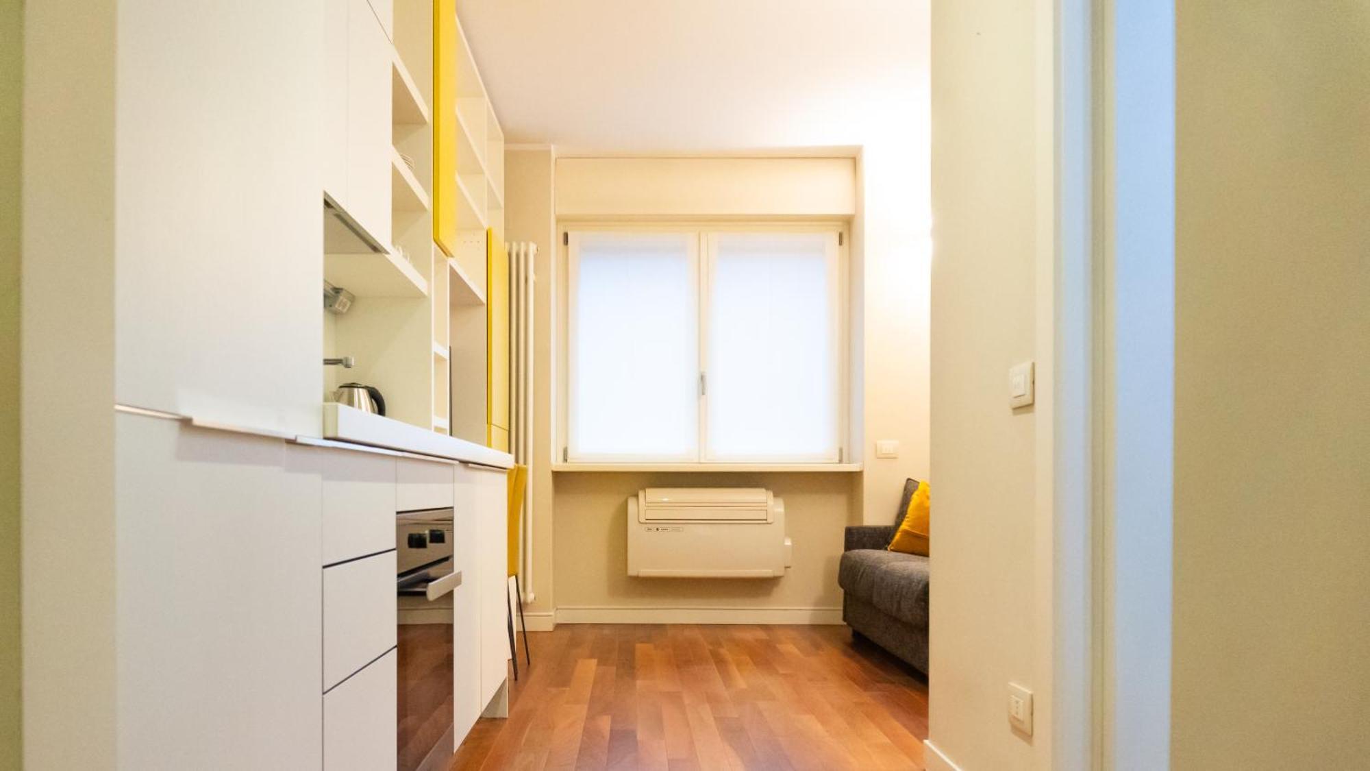 Appartamento Ideal Rent - Porta Nuova 24 *