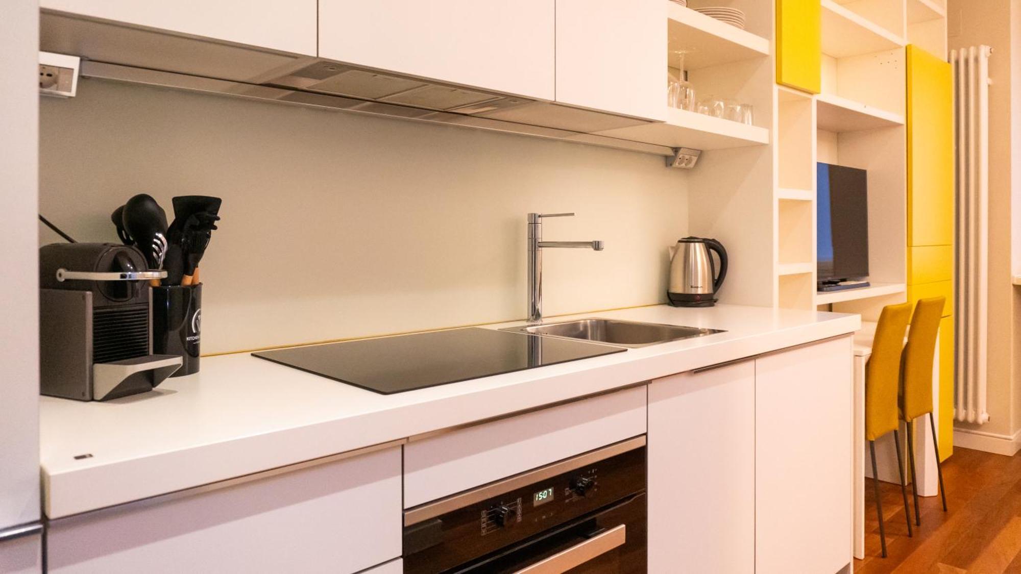 Appartamento Ideal Rent - Porta Nuova 24 *