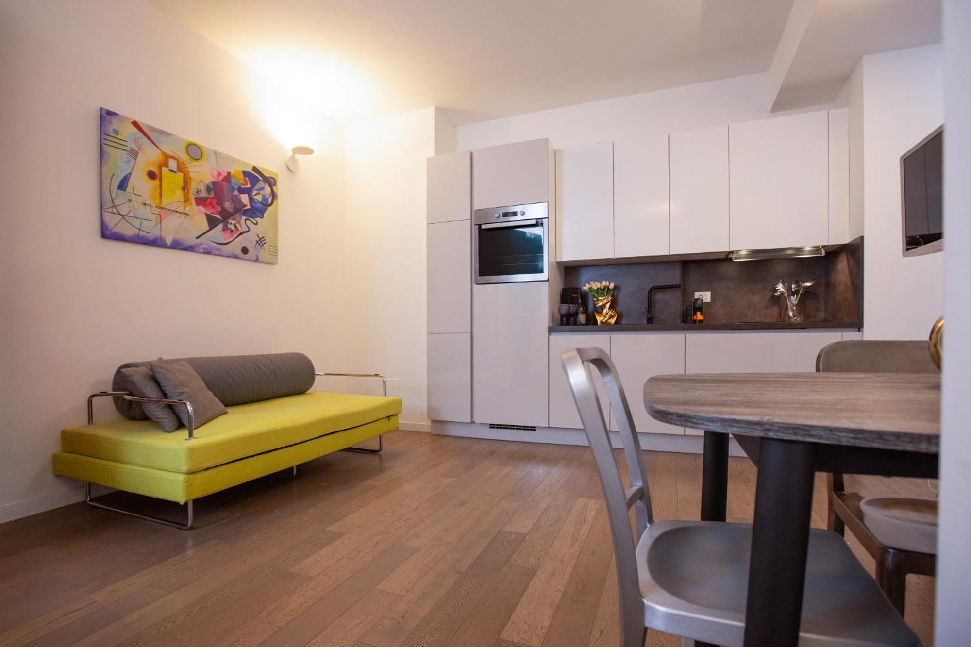 Spiga Elite Studio - Near San Babila M1 * Milan