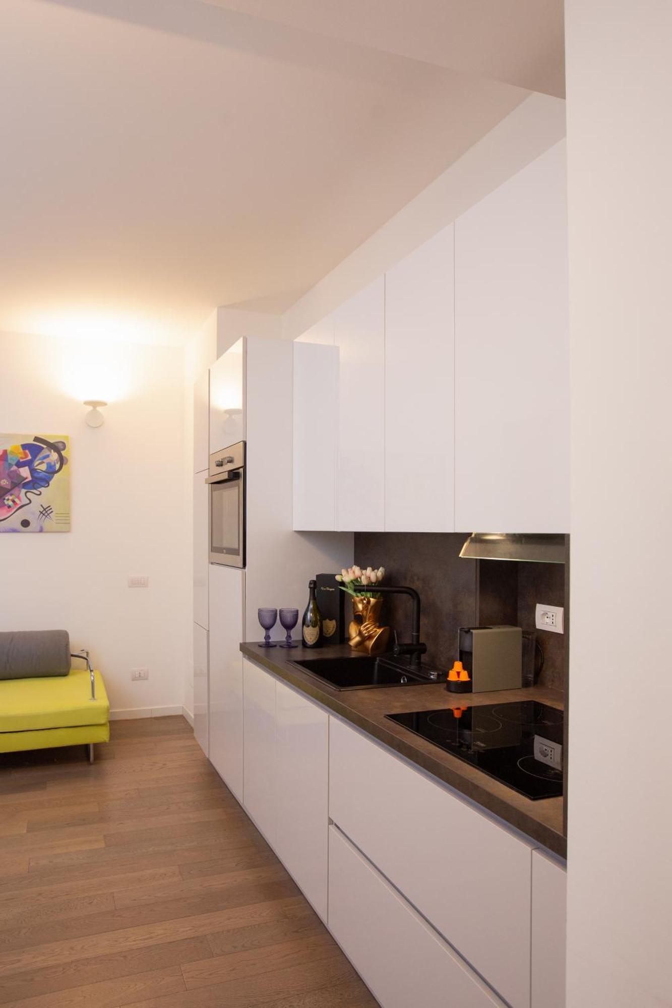 Spiga Elite Studio - Near San Babila M1 * Milan