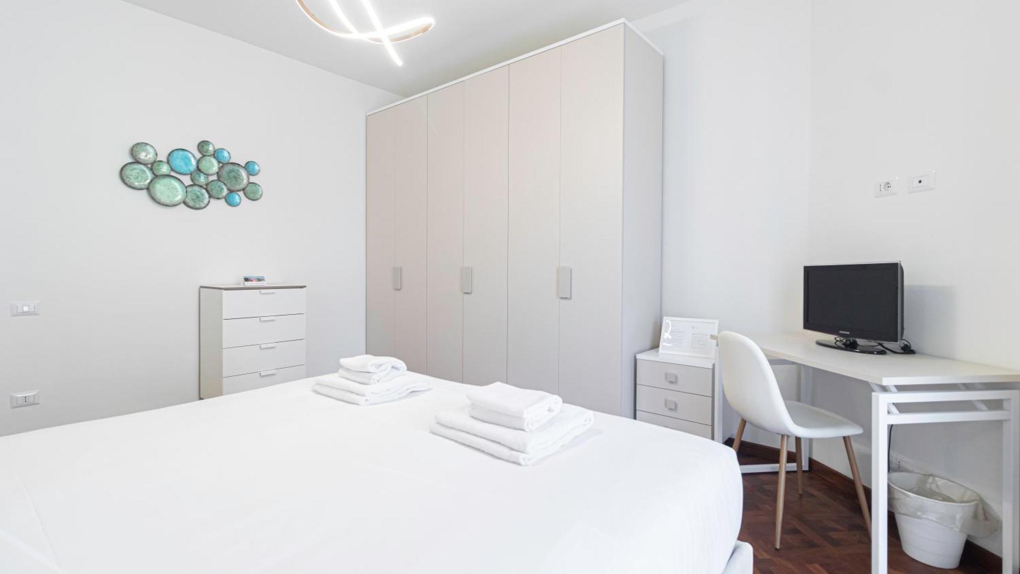 Italianway - Ranzoni 6 * Milano