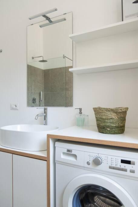 Apartment Youhosty - Garibaldi72 Milan