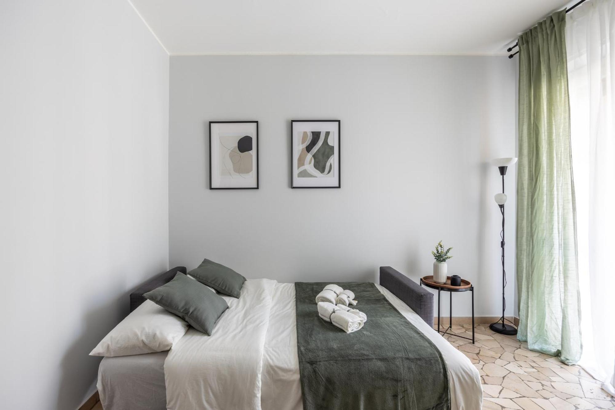 8 Min Dalla Metro Casa Elegante Con Netflix E Wifi Milaan