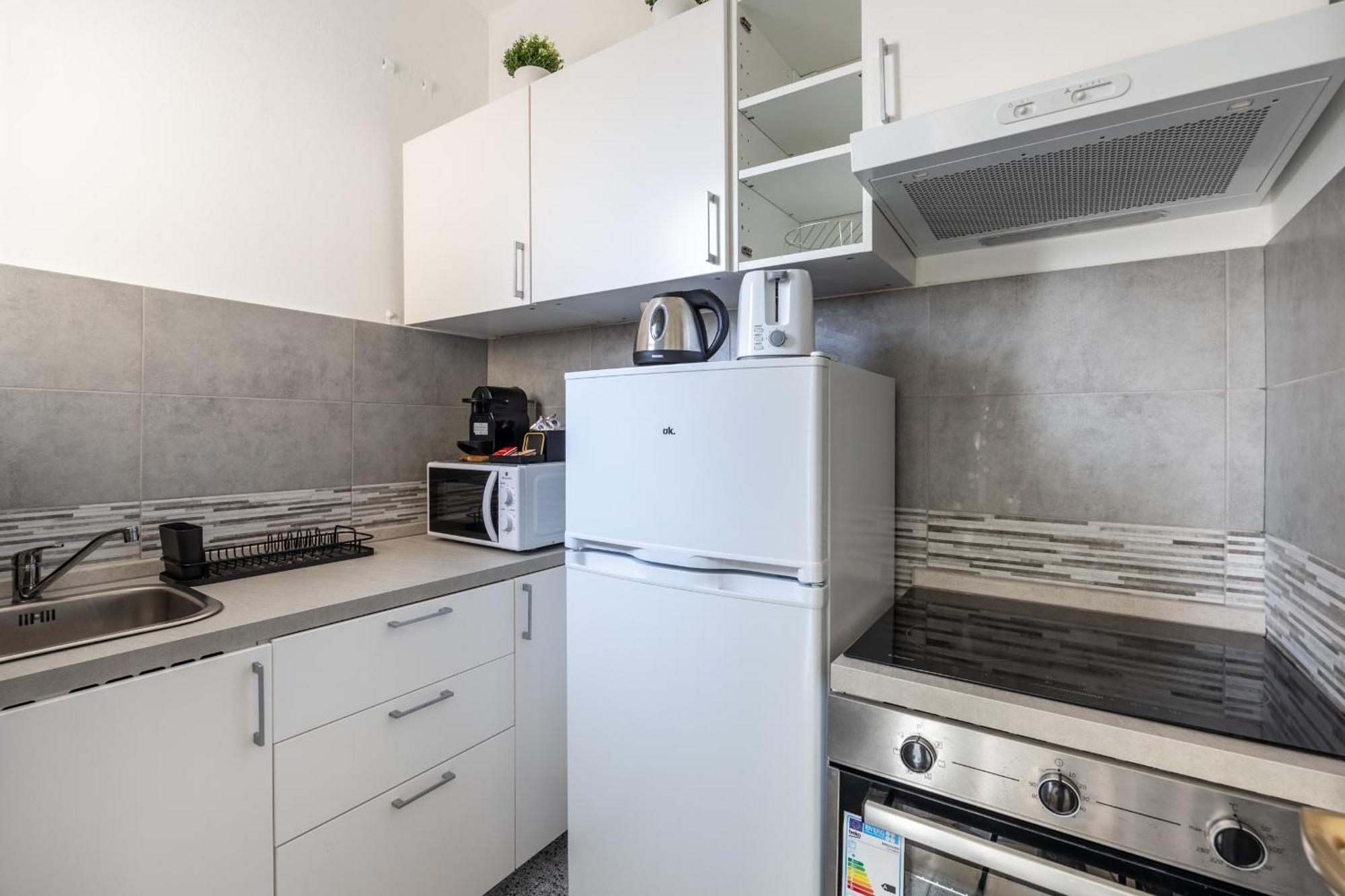 8 Min Dalla Metro Casa Elegante Con Netflix E Wifi Appartement