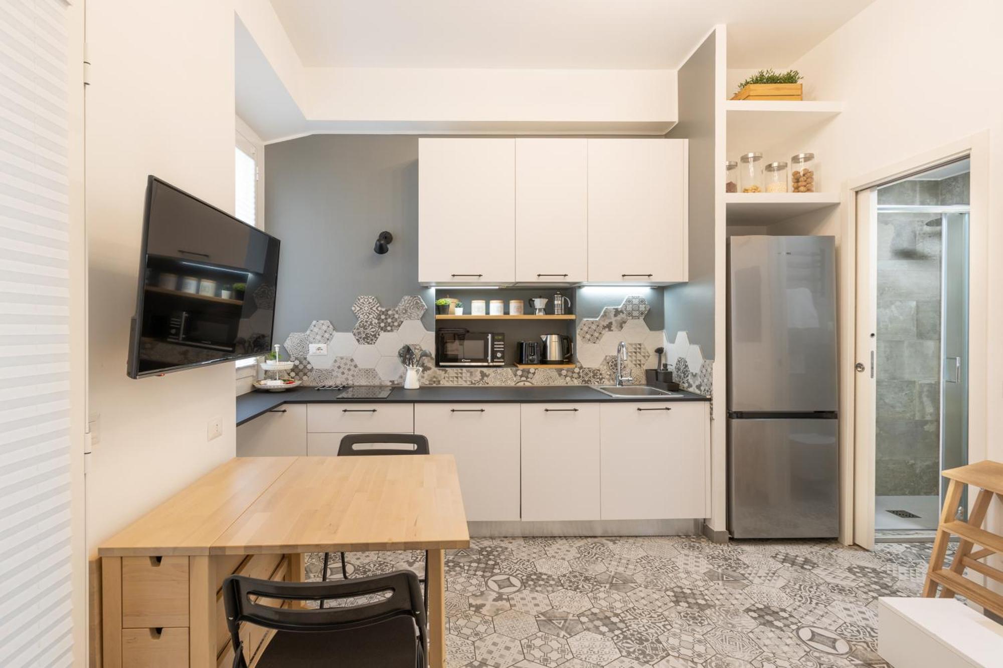 Tiny & Tidy In The Key Area Of