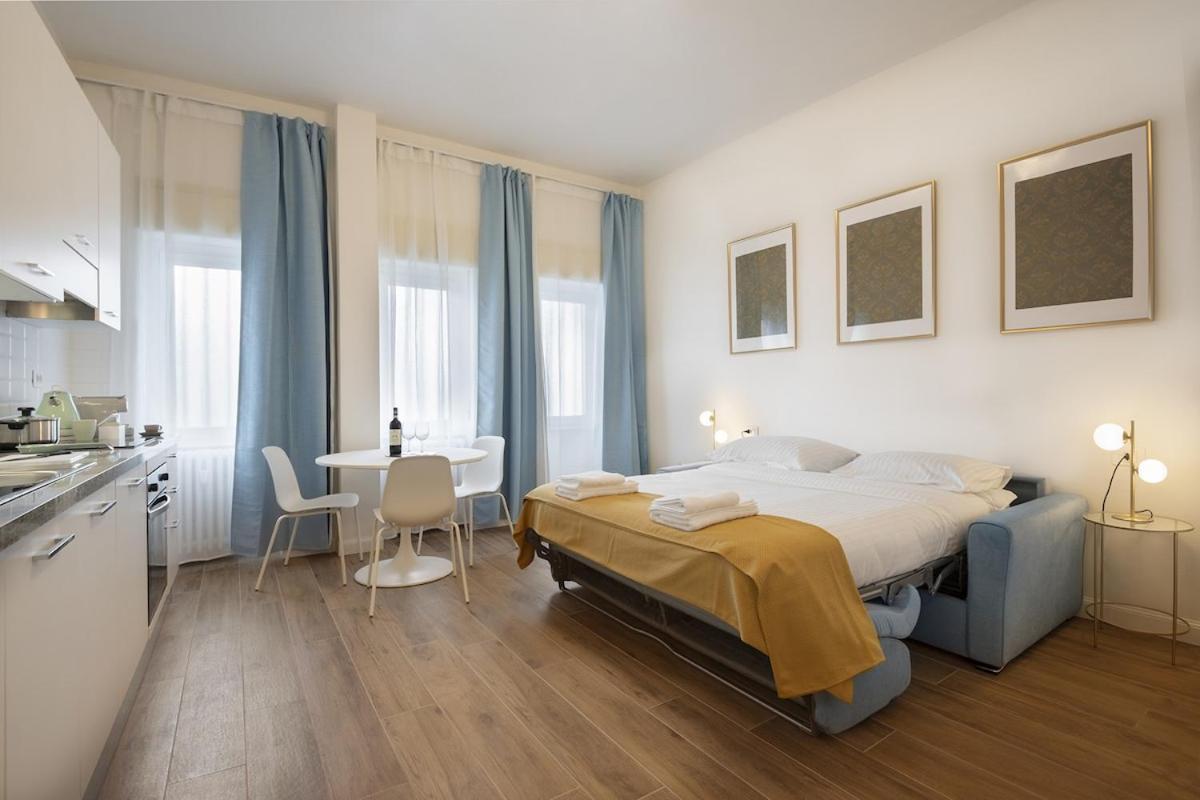 Laru - 8 Minutes From The Duomo *