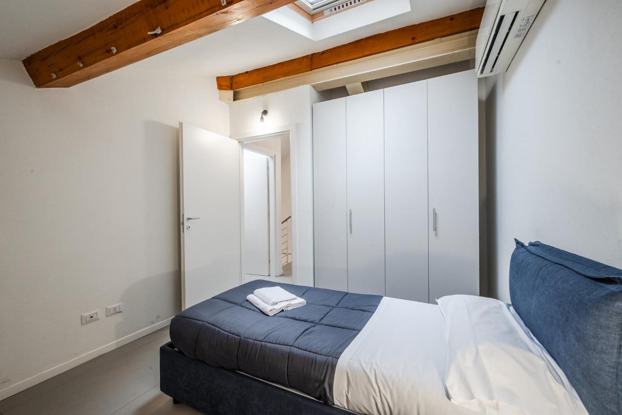 Apartment - Spazioso Vicino Metro Mailand