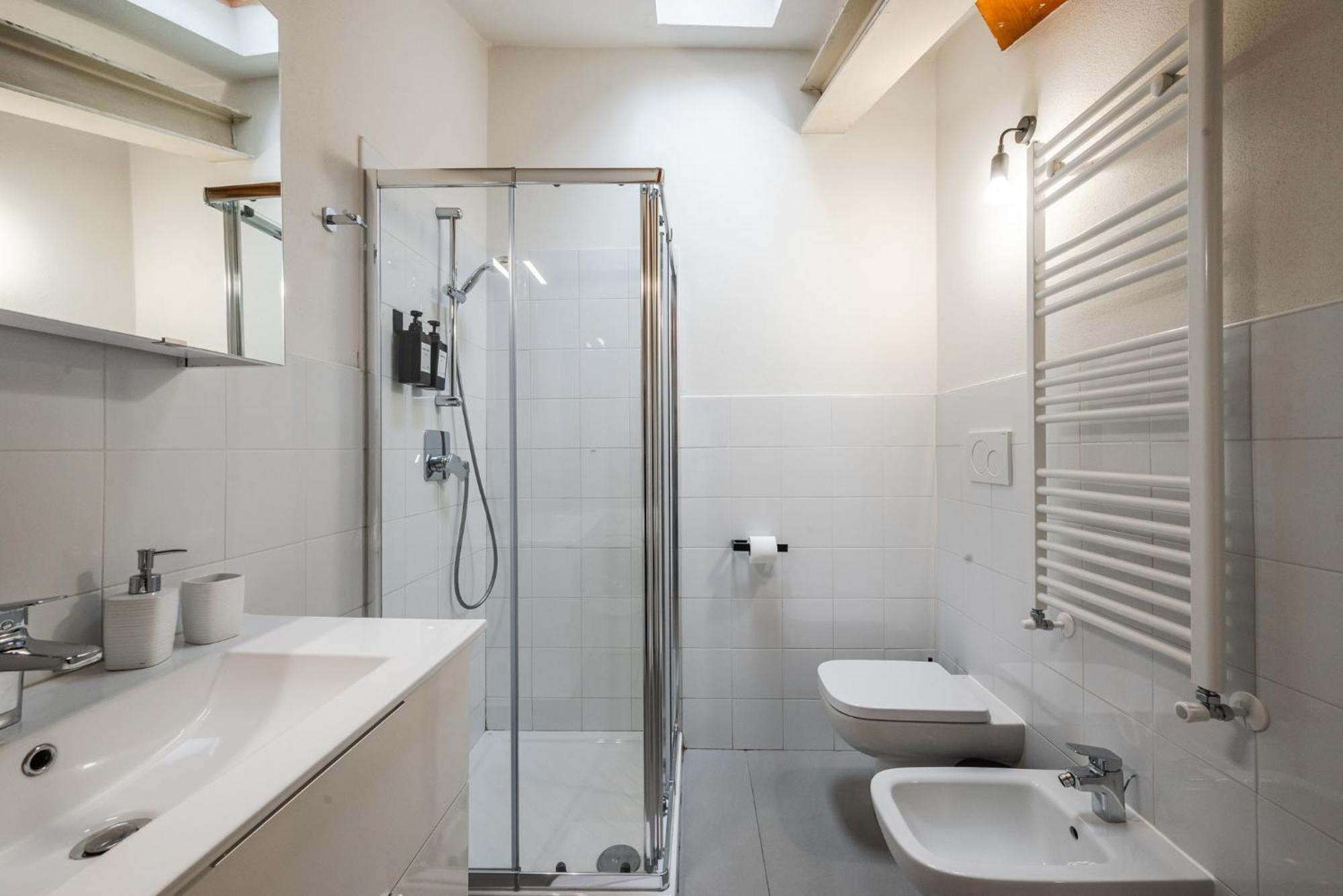 - Spazioso Vicino Metro Apartment Mailand