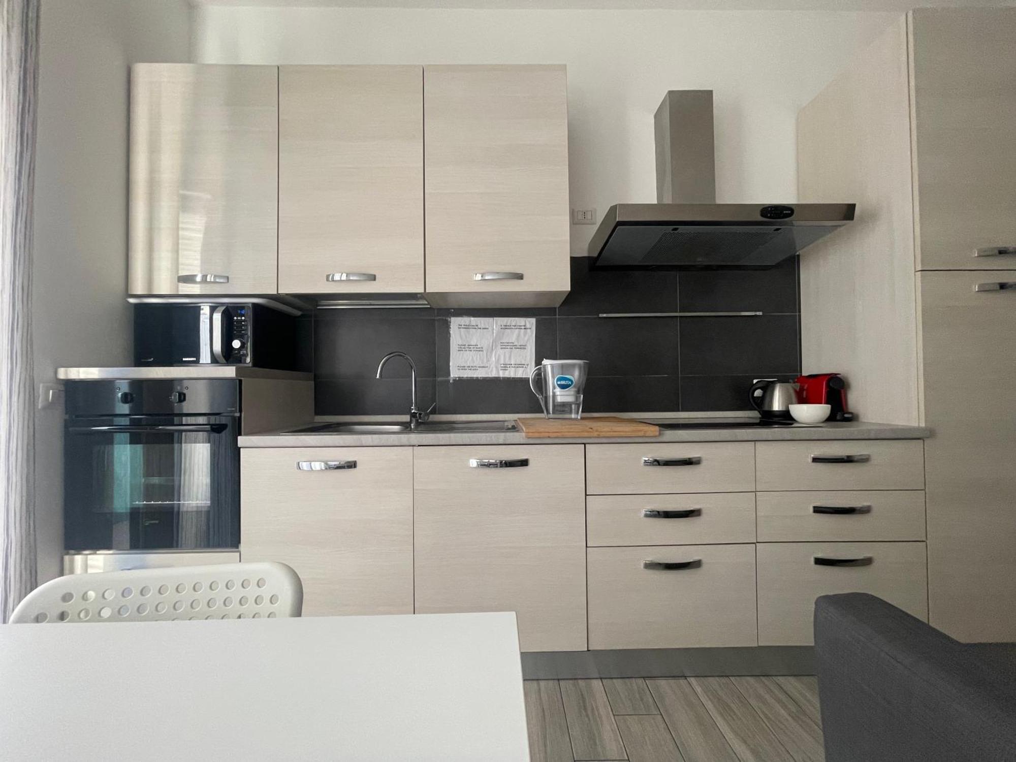 Gardone - Ampio Con 2 Da Letto - Comodo Per Duomo! Lejlighed