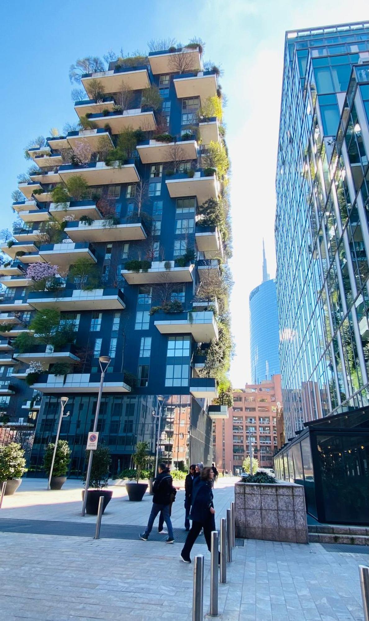 Appartement Isola Bosco Verticale Milaan