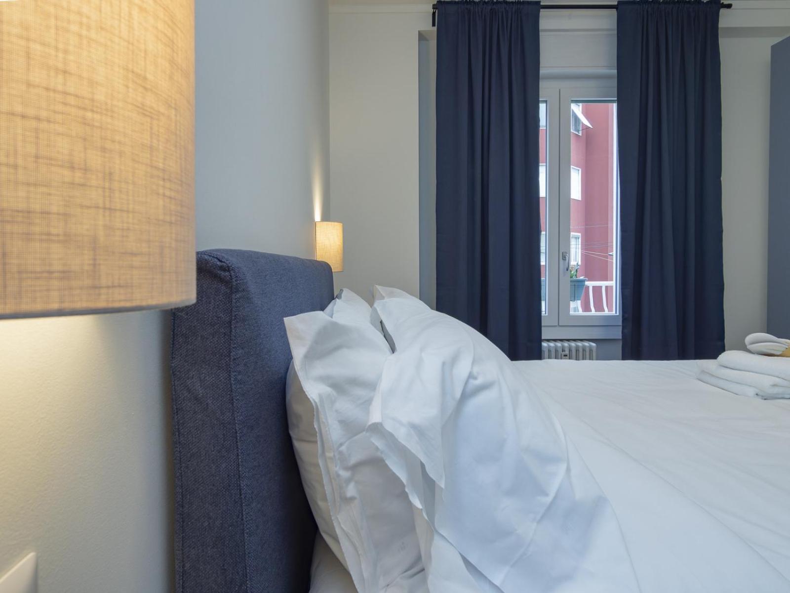 Spacious 2bdr With Balcony Arco-sempione Area, By Rentopolis * Milano
