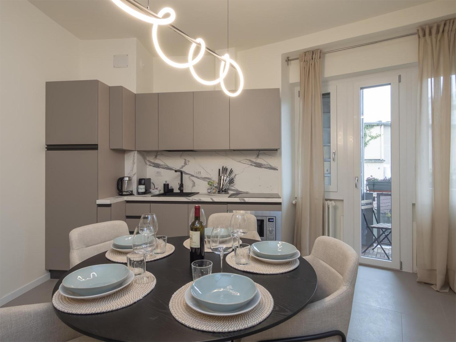 Spacious 2bdr With Balcony Arco-sempione Area, By Rentopolis Lejlighed