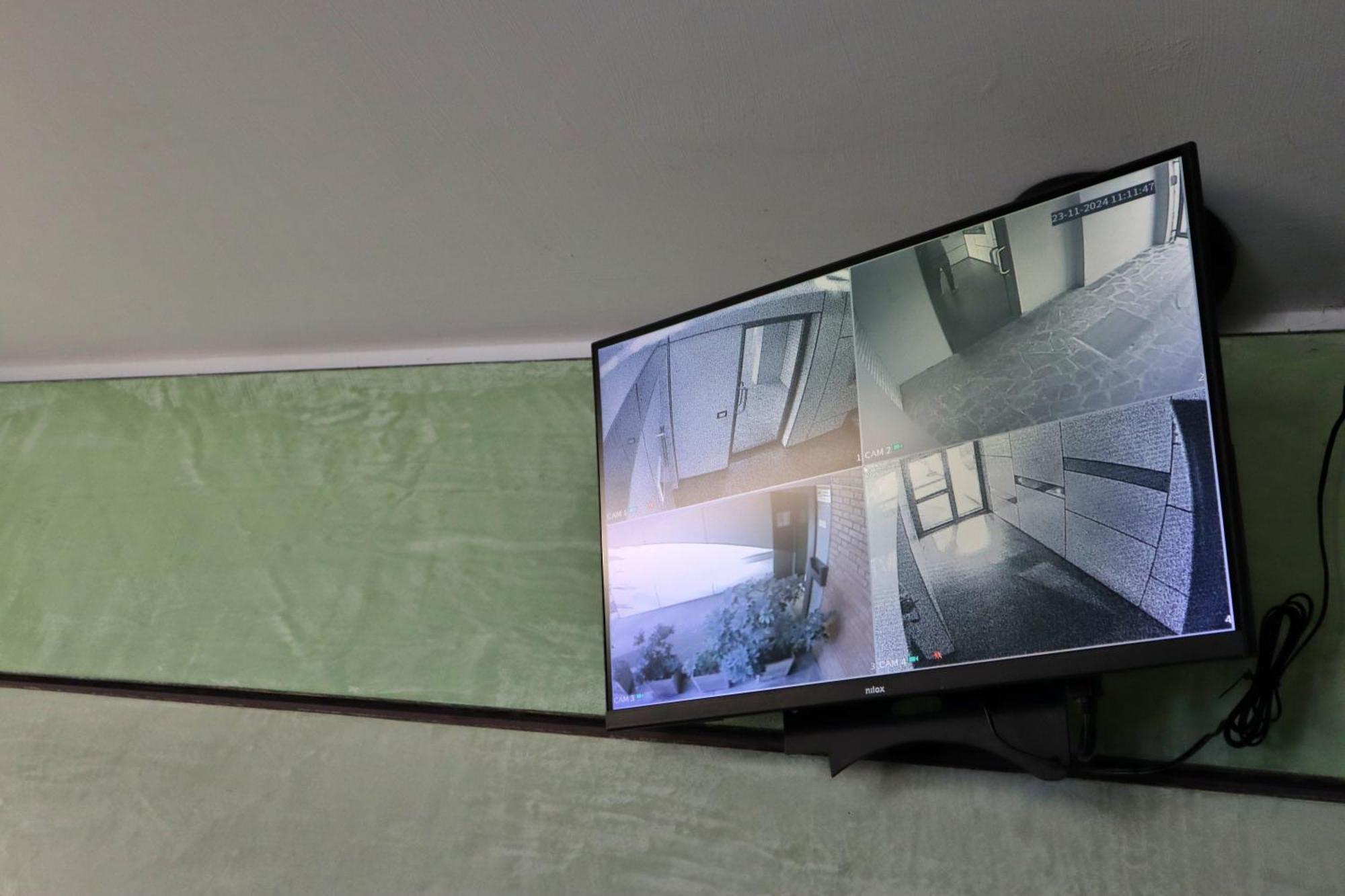 Cozy Room In Elegant Flat Shared With Alex, Tube 5 Min Walking Privat bolig *