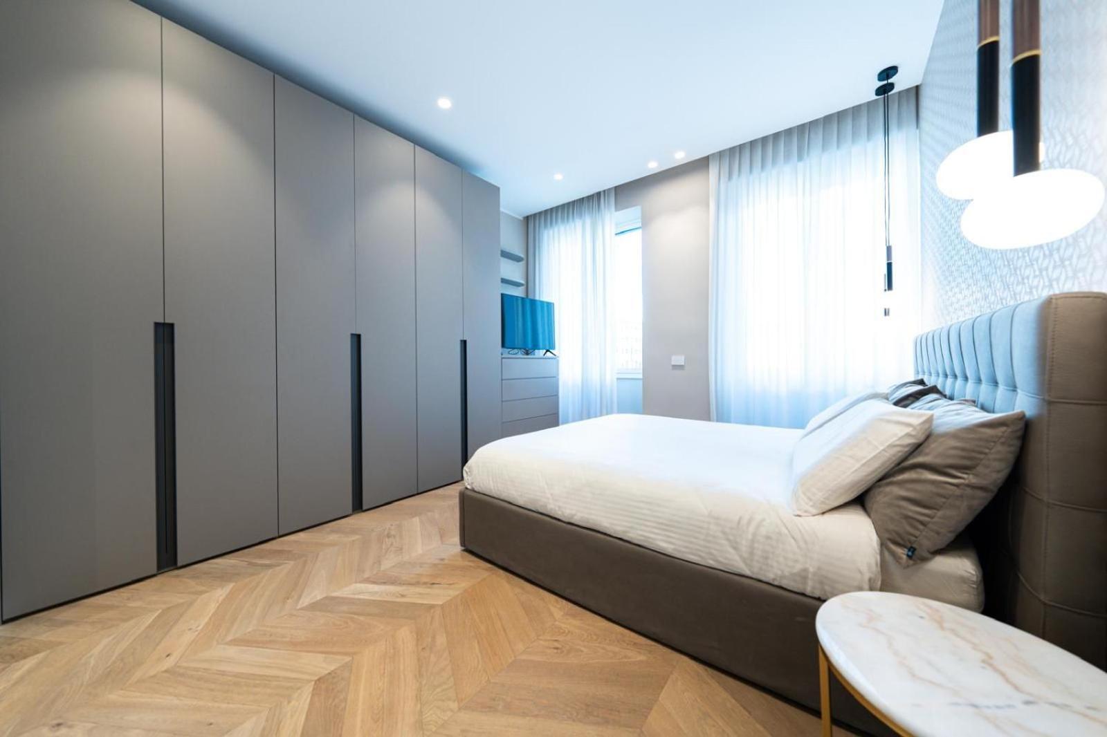 Palazzo Fontana Duomo View Golden House Milano
